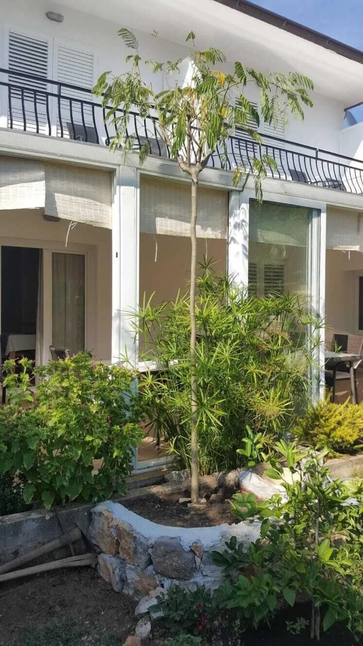 B&B Aurora EXTERIOR