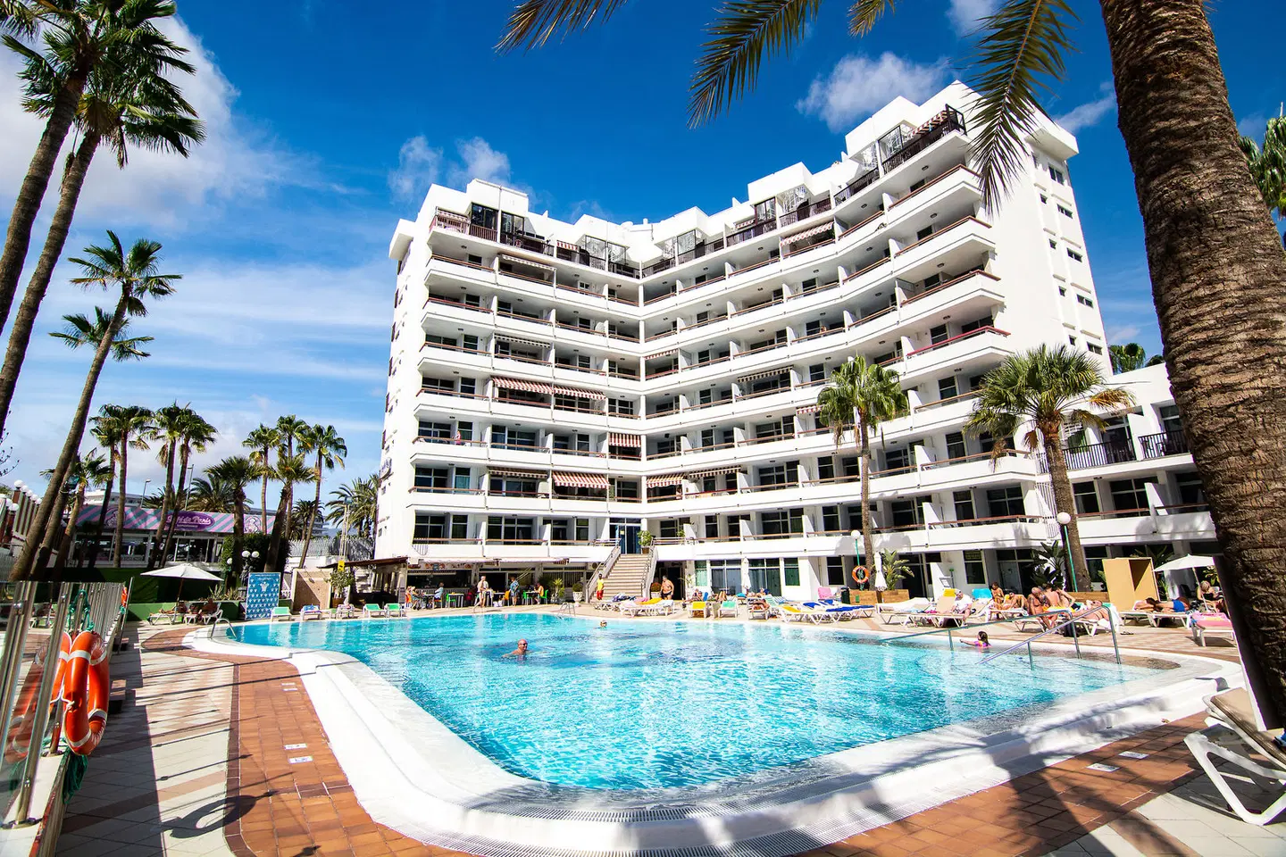 Corona Blanca OUTDOOR_POOL