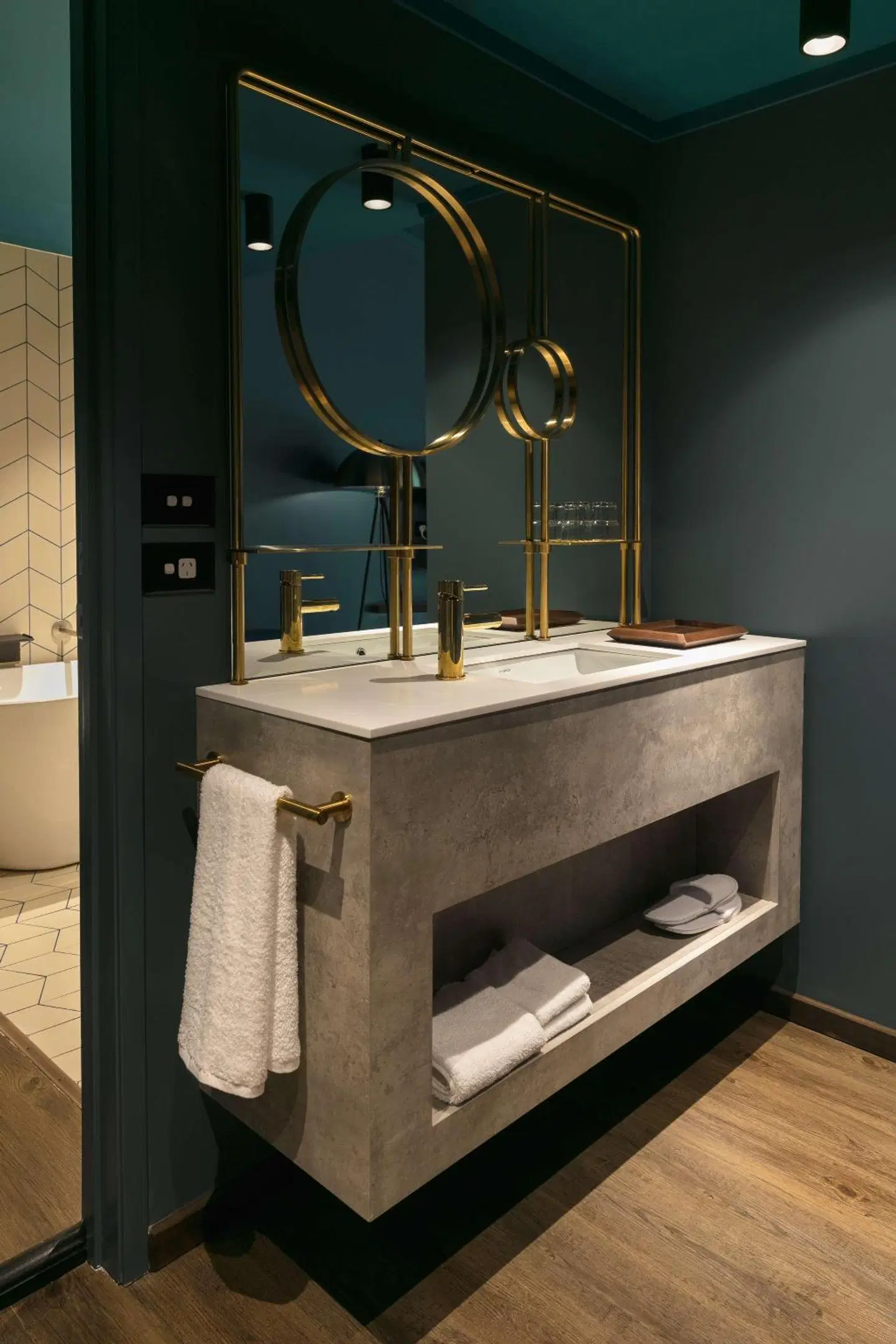 Naumi Auckland Airport Badezimmer