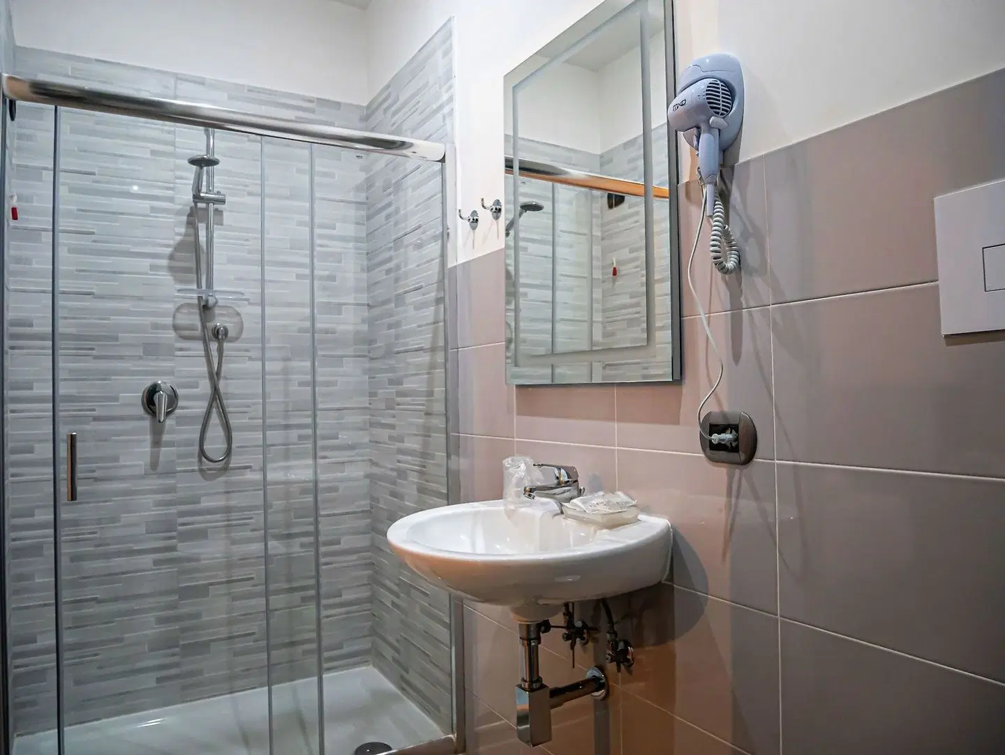 San Marco Hotel Badezimmer