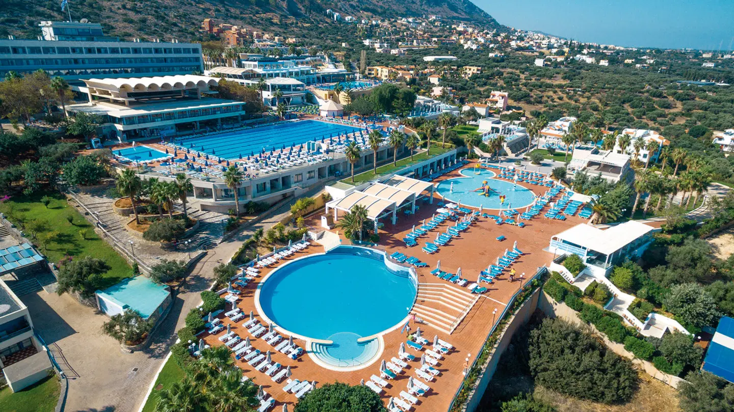 Royal & Imperial Belvedere OUTDOOR_POOL