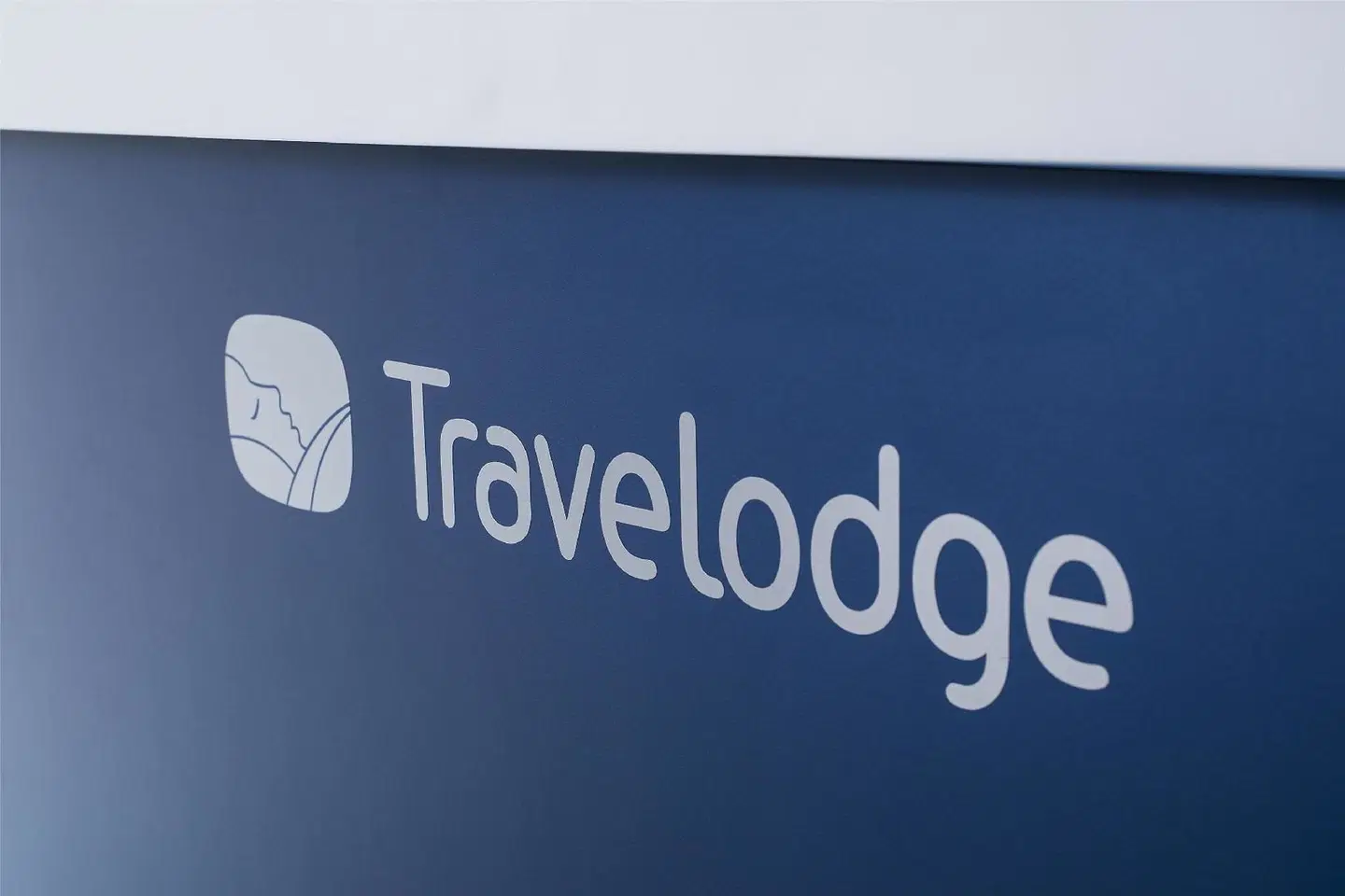 Travelodge London Central Southwark EXTERIOR