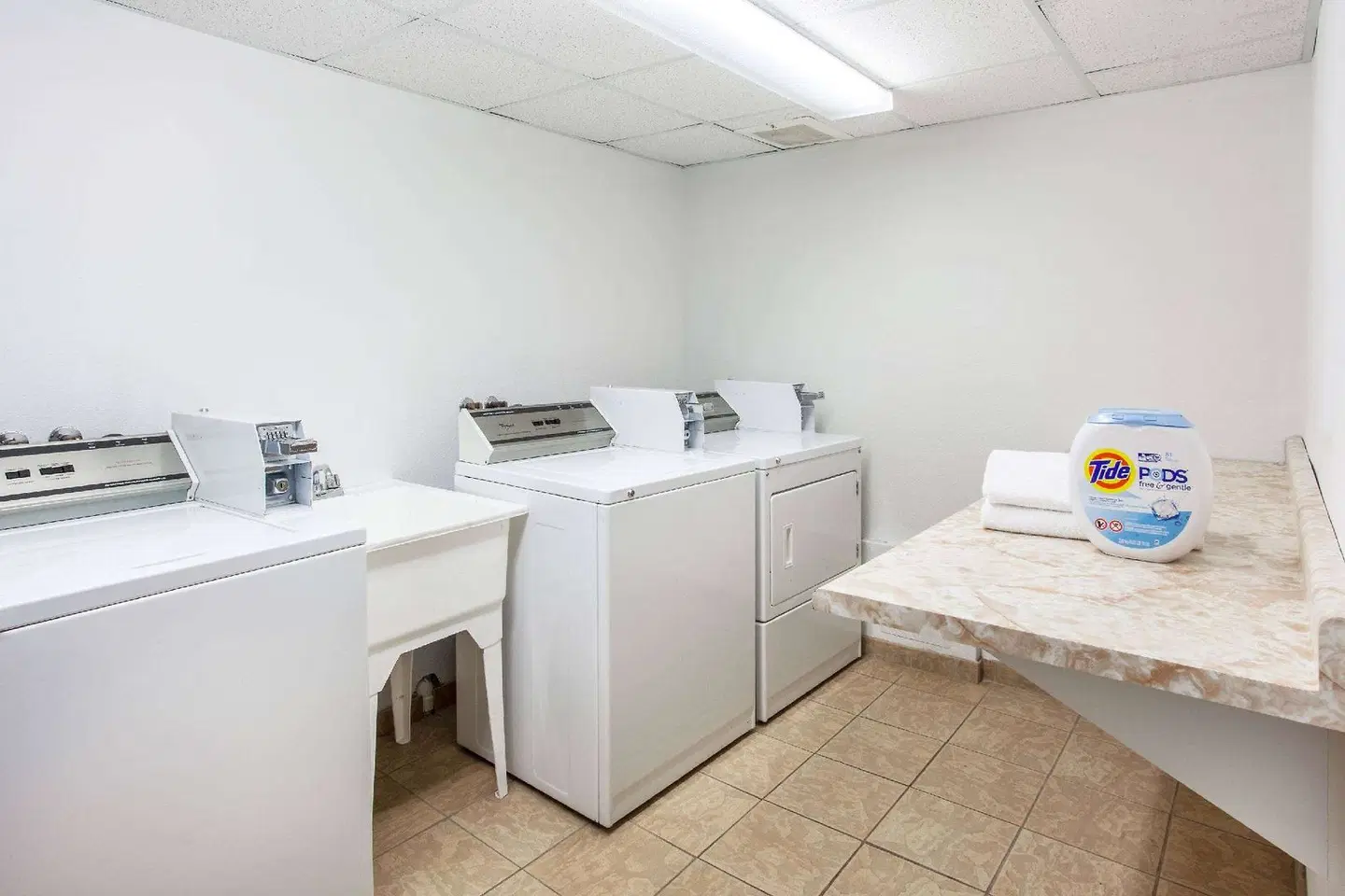 Super 8 by Wyndham Truro NS HEALTH_BEAUTY