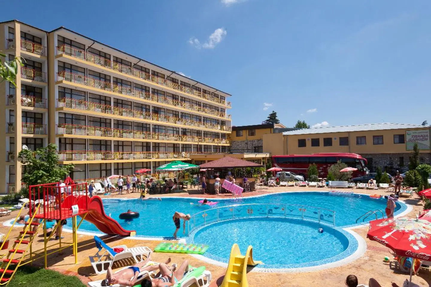 Trakia Garden OUTDOOR_POOL