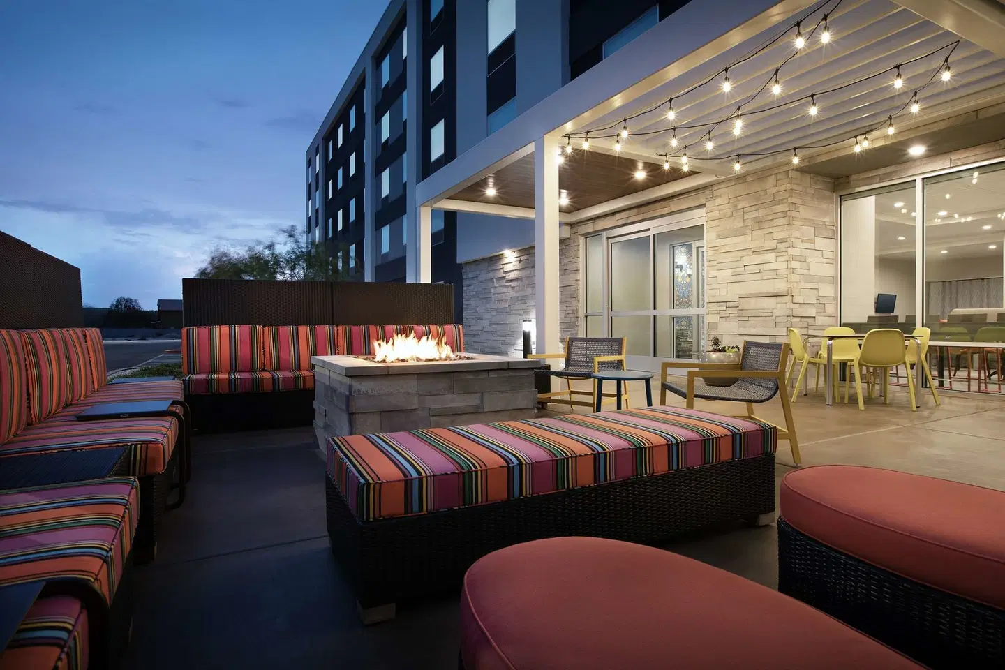 Home2 Suites By Hilton Phoenix North Happy Valley Bar