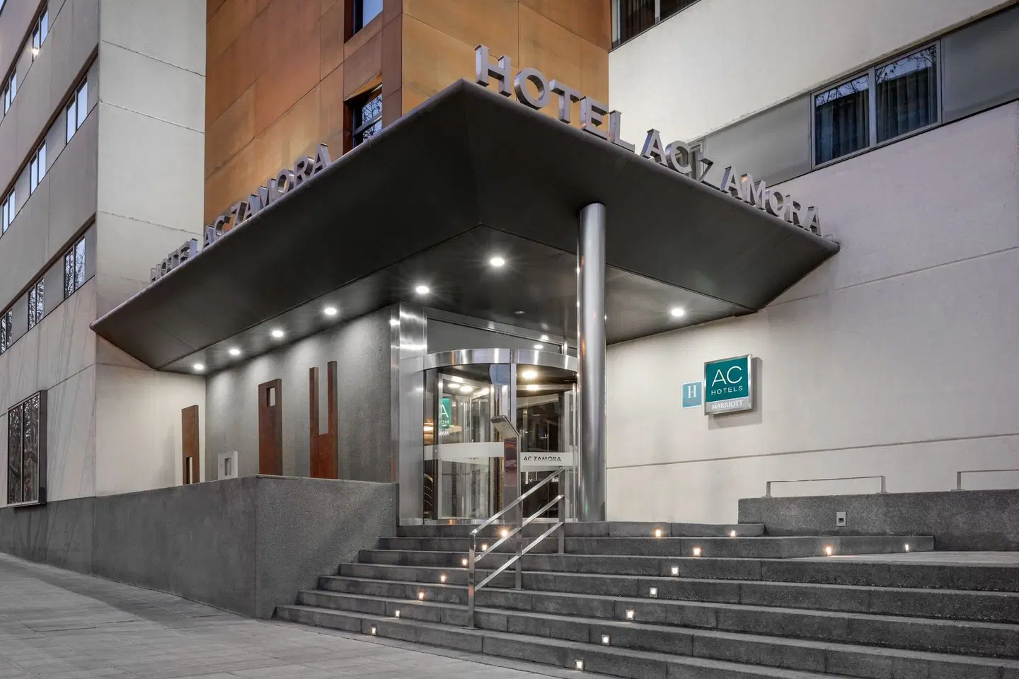 AC Hotel by Marriott Zamora EXTERIOR