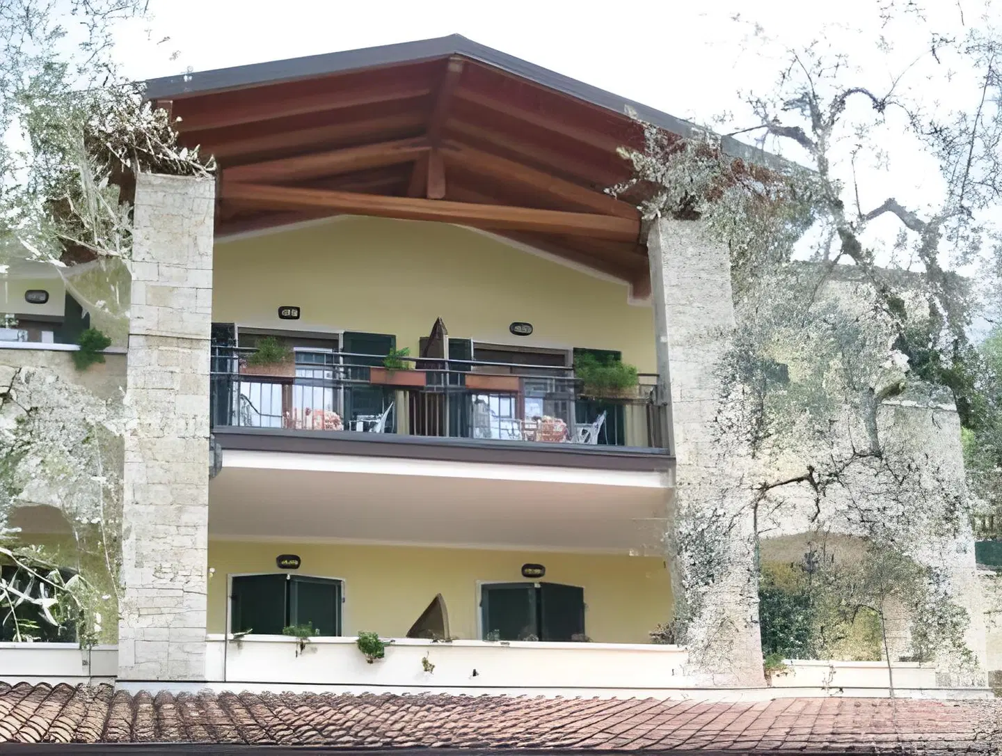 Veronesi EXTERIOR