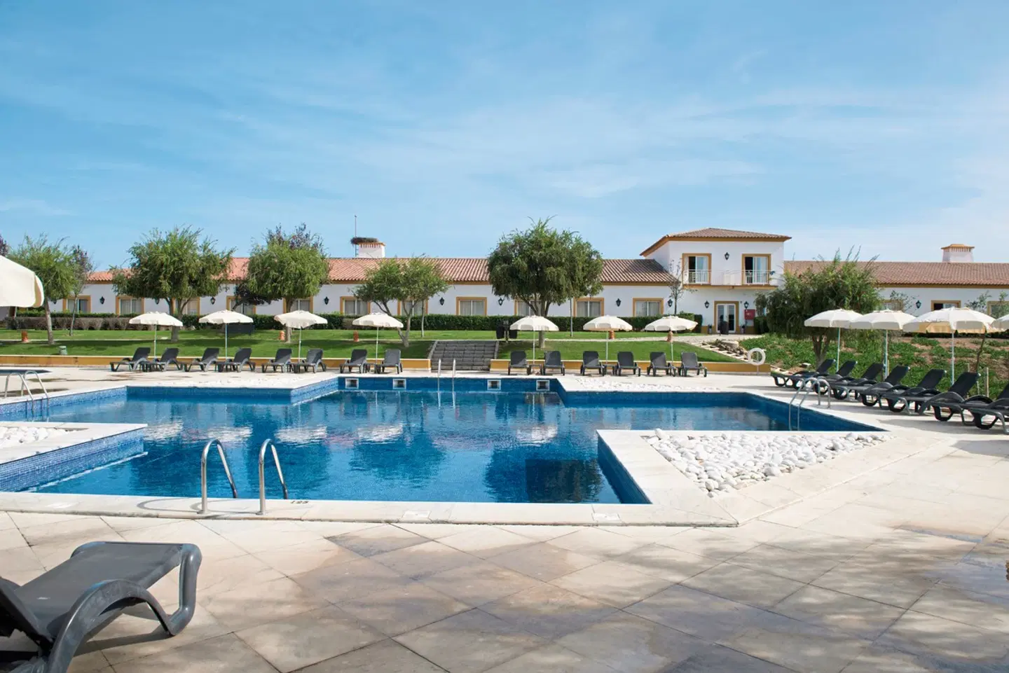 Vila Galé Alentejo Vineyards OUTDOOR_POOL