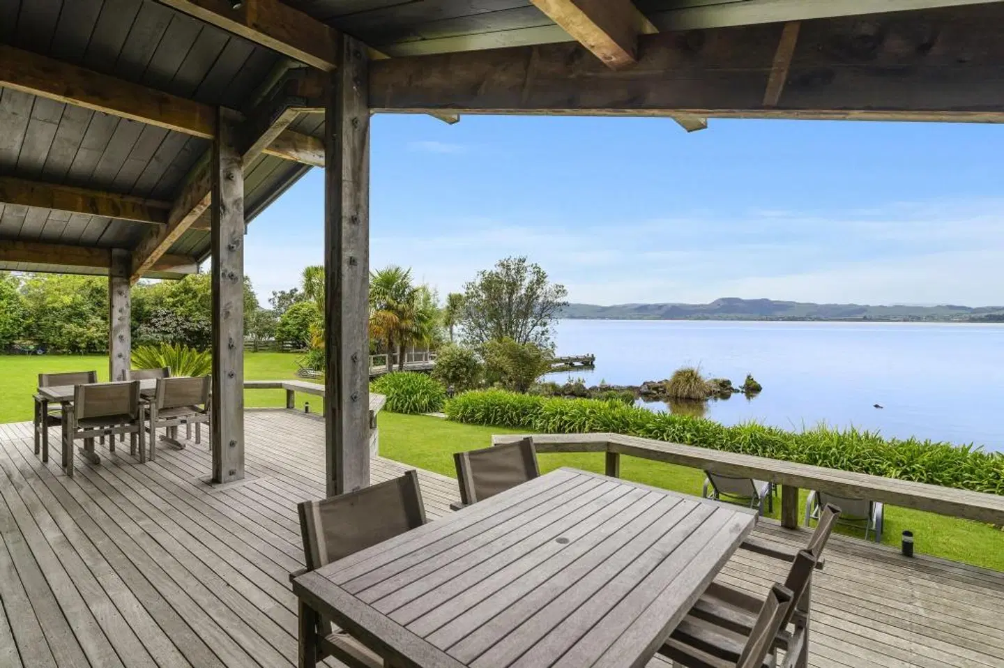 Koura Lodge Terrasse
