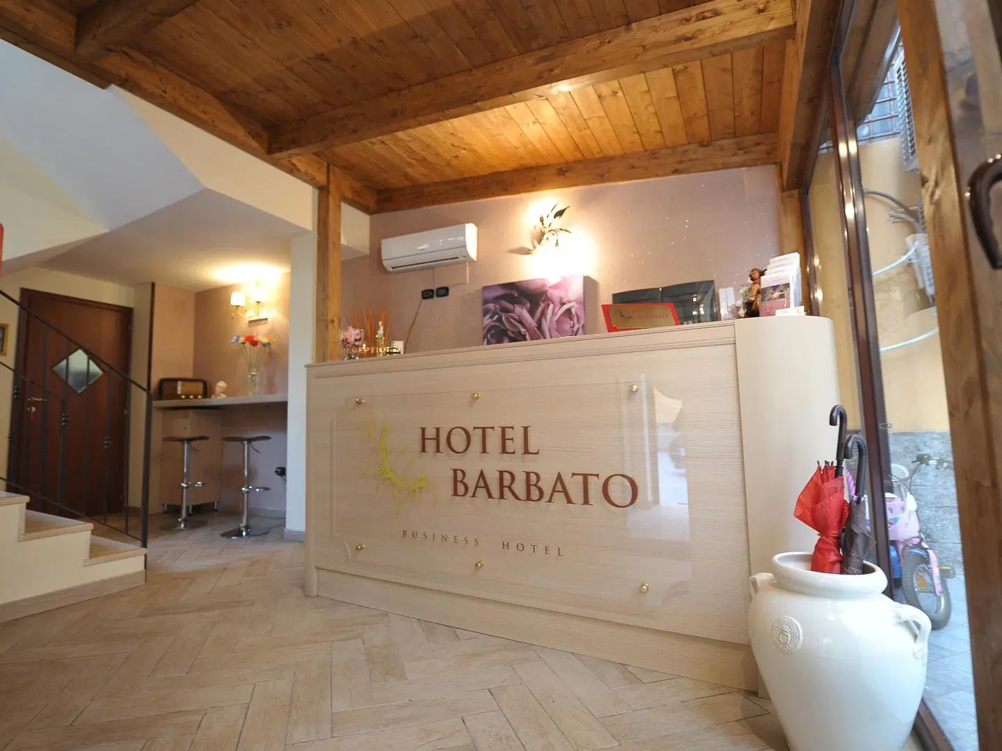 Barbato LOUNGE_LOBBY