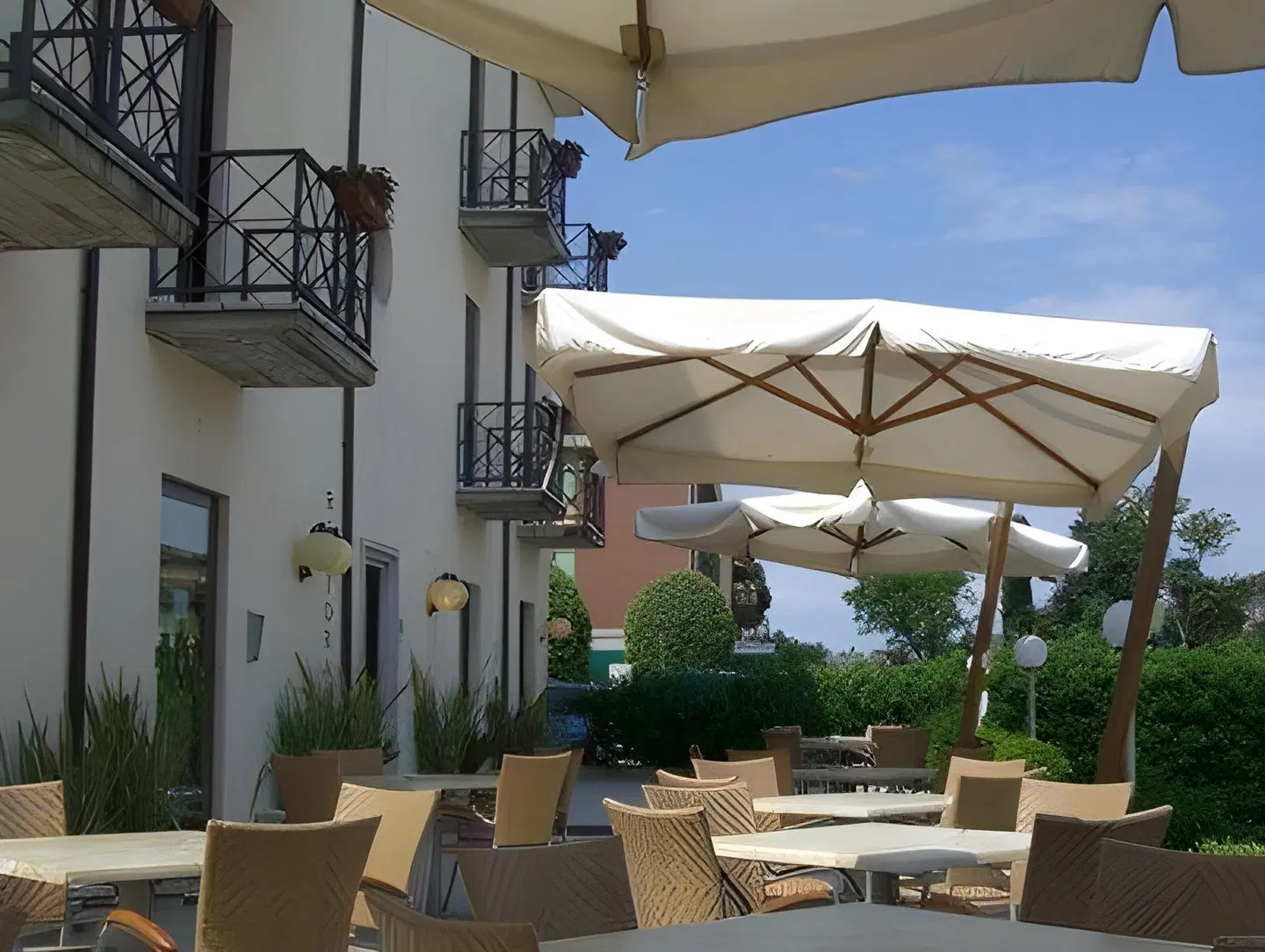 Dori Terrasse