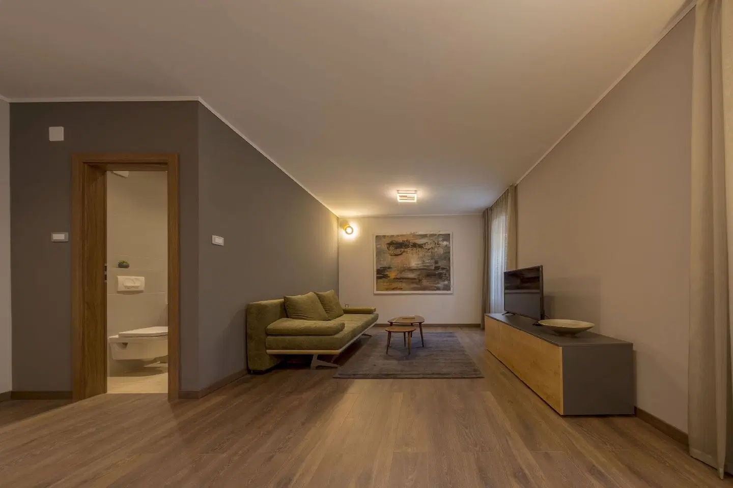 Boutique Rooms Mirabilis HEALTH_BEAUTY