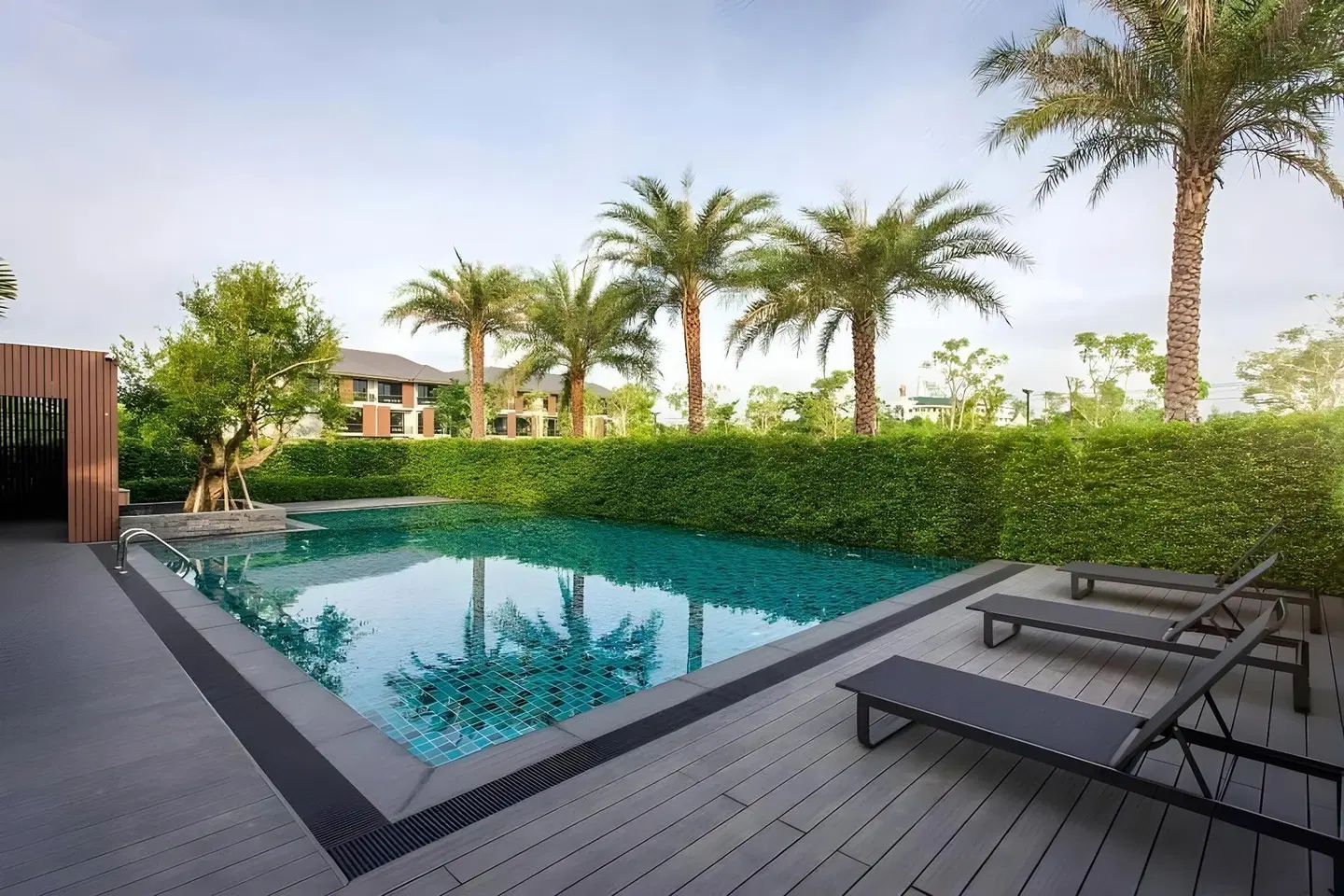 Raweewan Residence OUTDOOR_POOL