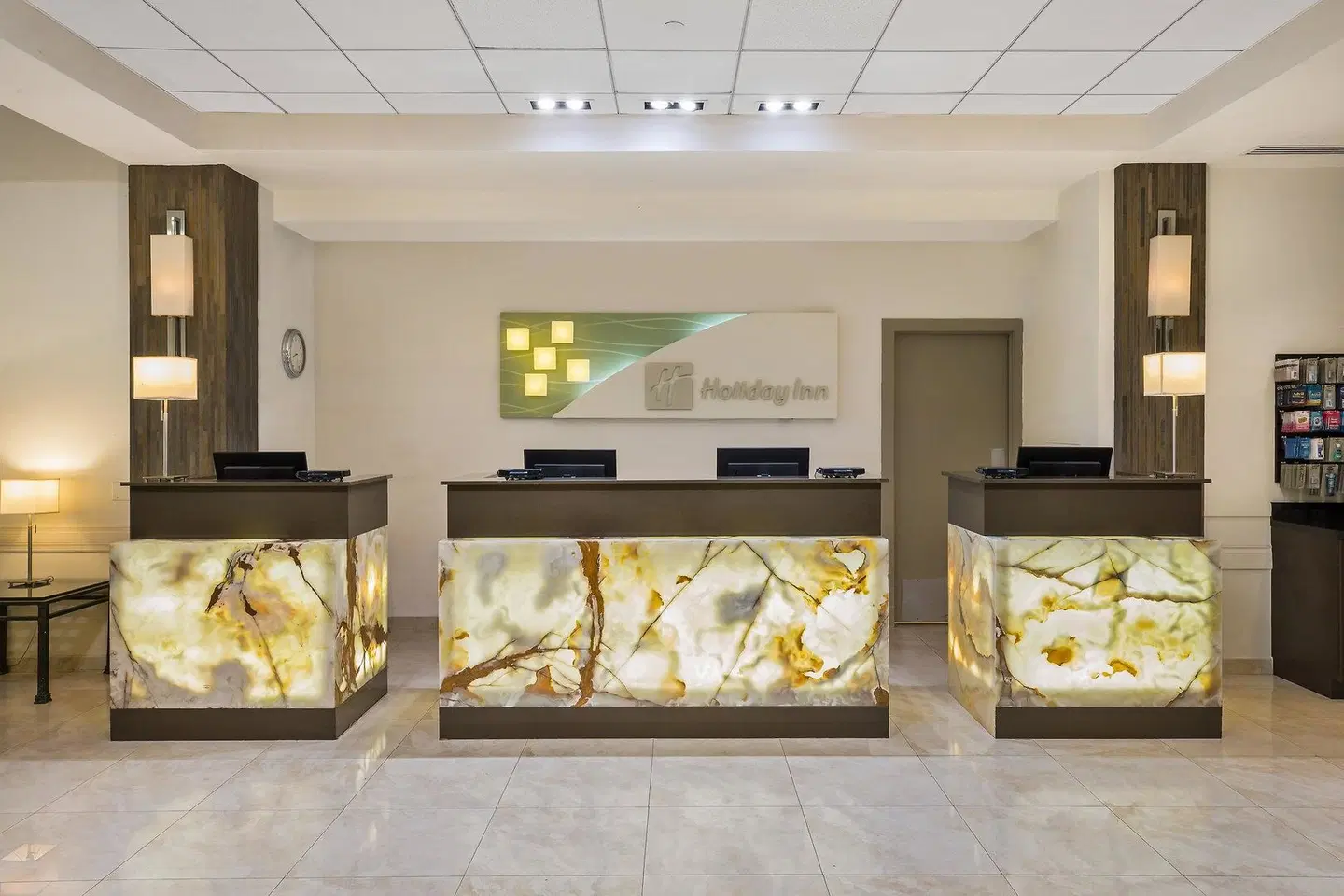 Holiday Inn Port of Miami-Downtown by IHG LOUNGE_LOBBY