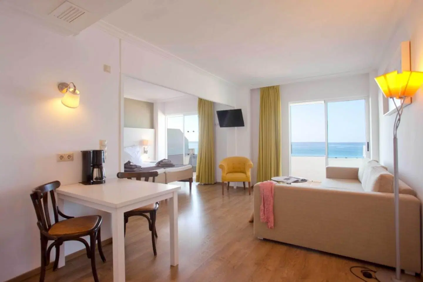 FERGUS Style Palma Beach ROOM_EXAMPLE