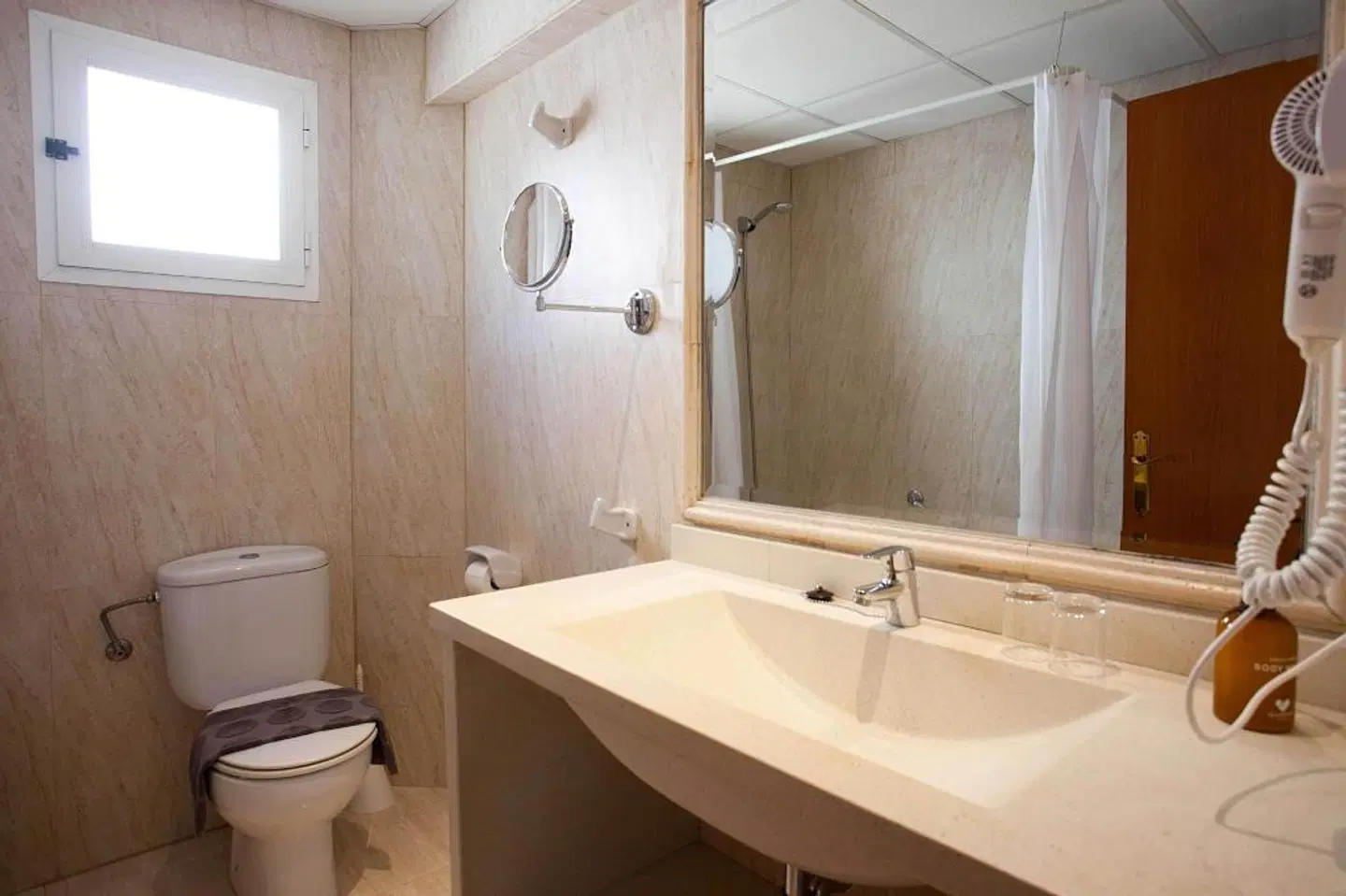 FERGUS Style Palma Beach Badezimmer