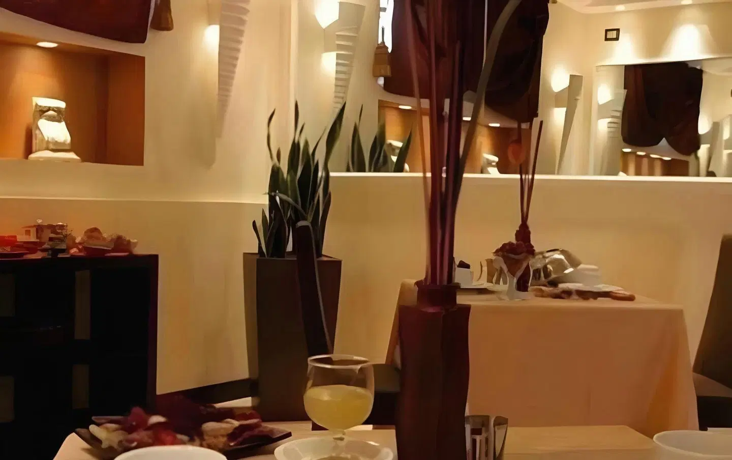 Latinum Restaurant