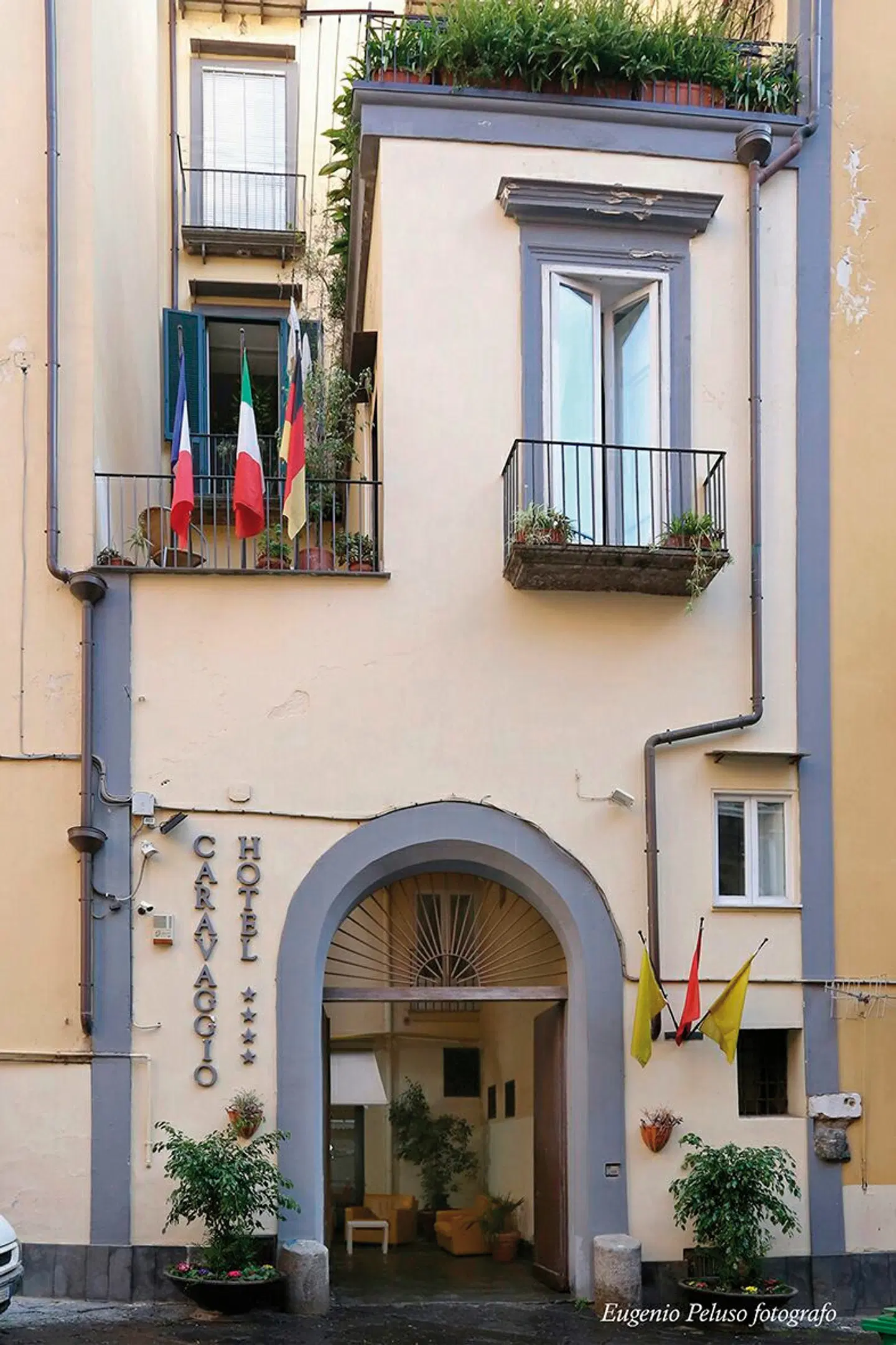 Caravaggio EXTERIOR