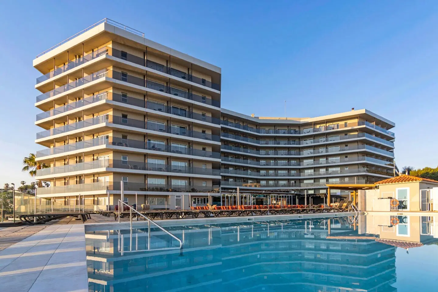 Golden Donaire Beach OUTDOOR_POOL