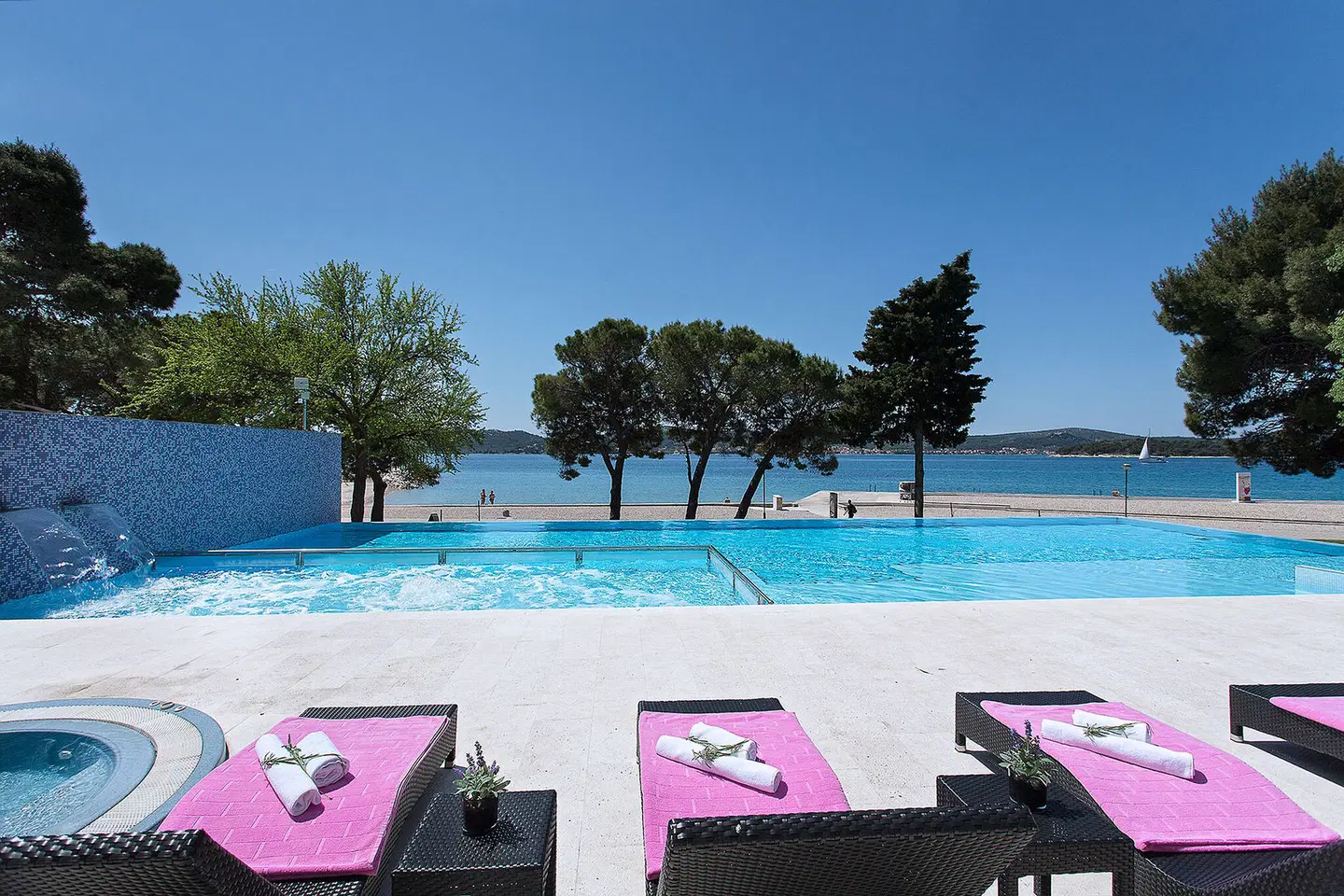 Hotel Adriatic OUTDOOR_POOL