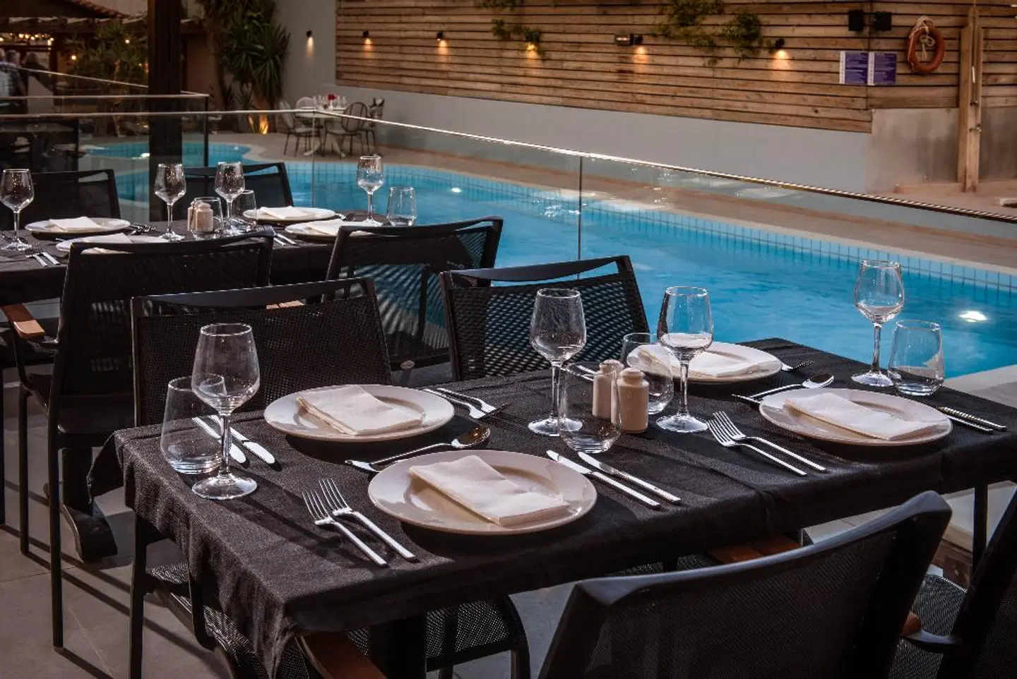 Indigo Suites Collection Adults Only Restaurant