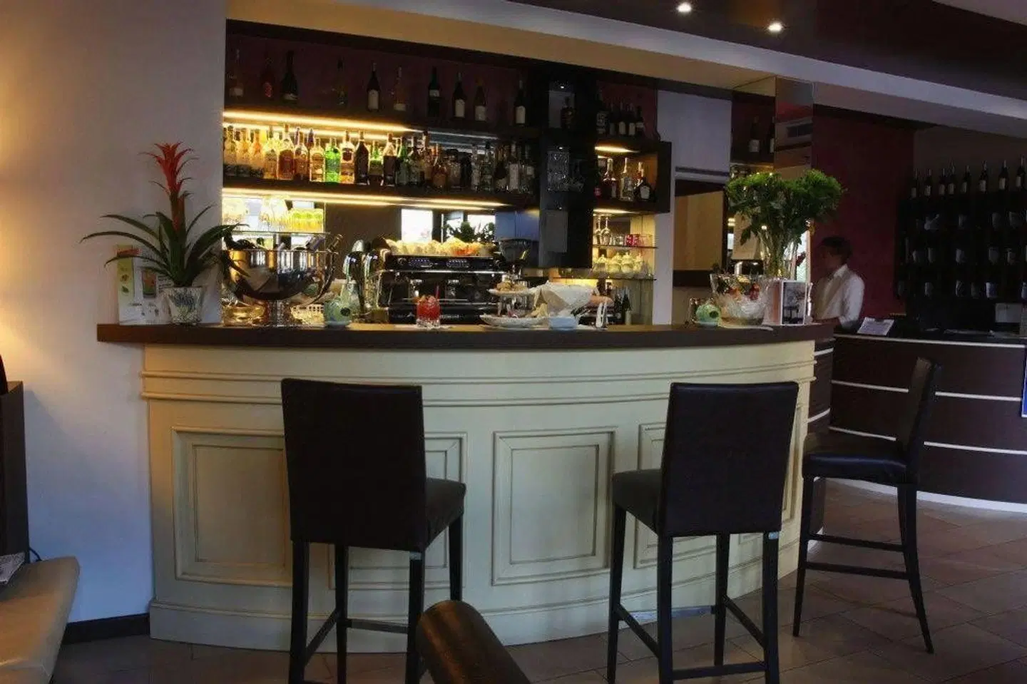 Hotel Clarin 14 by Dori Bar