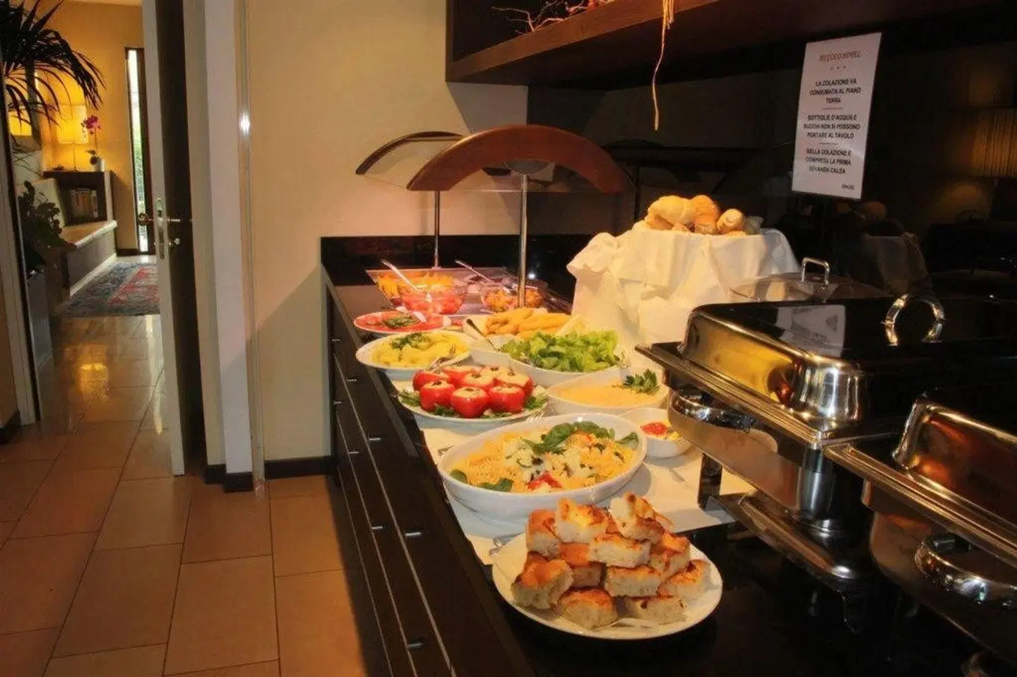 Hotel Clarin 14 by Dori Restaurant