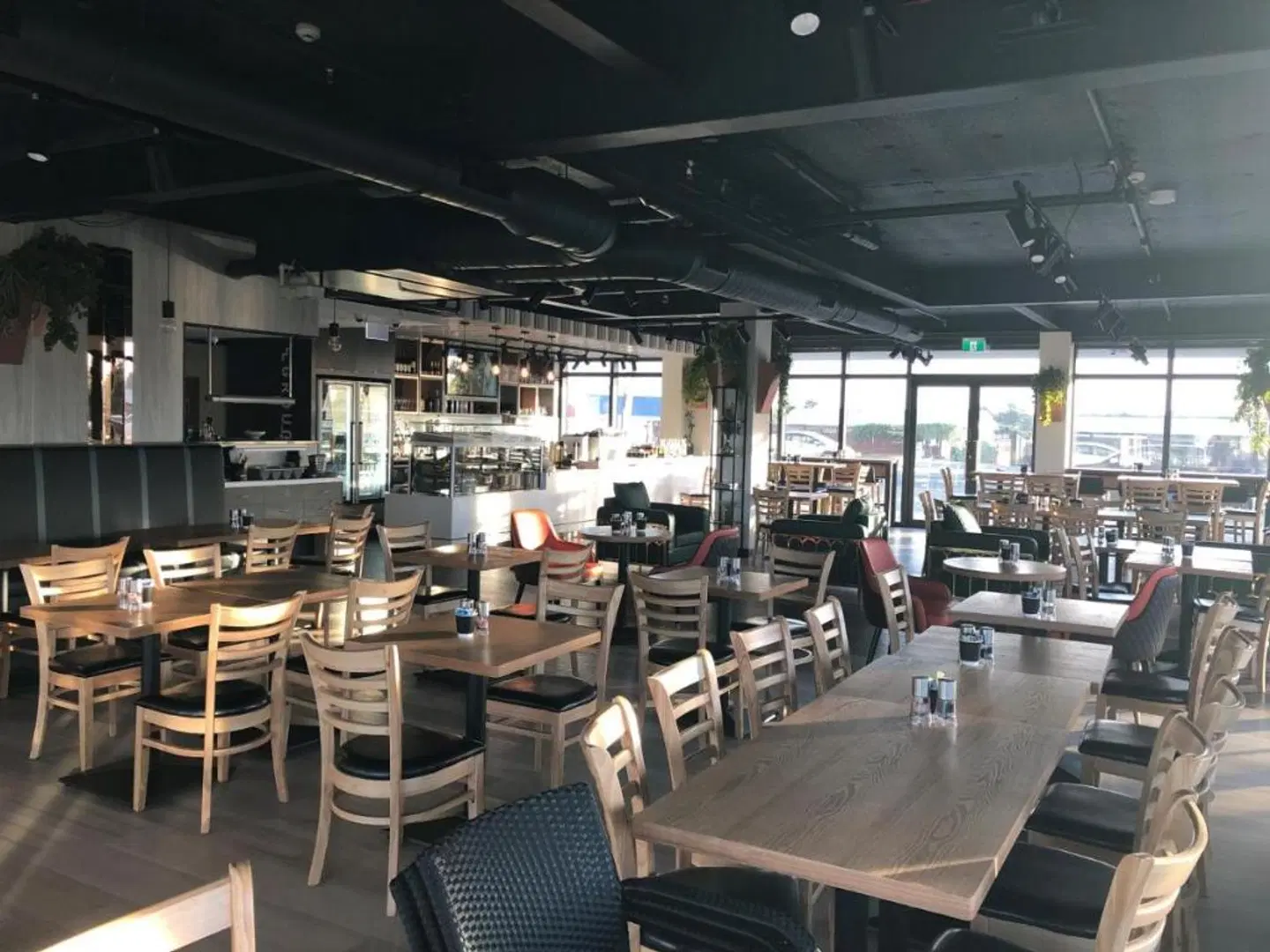 Ramada Suites by Wyndham Auckland Manukau Pacfic Centre Restaurant