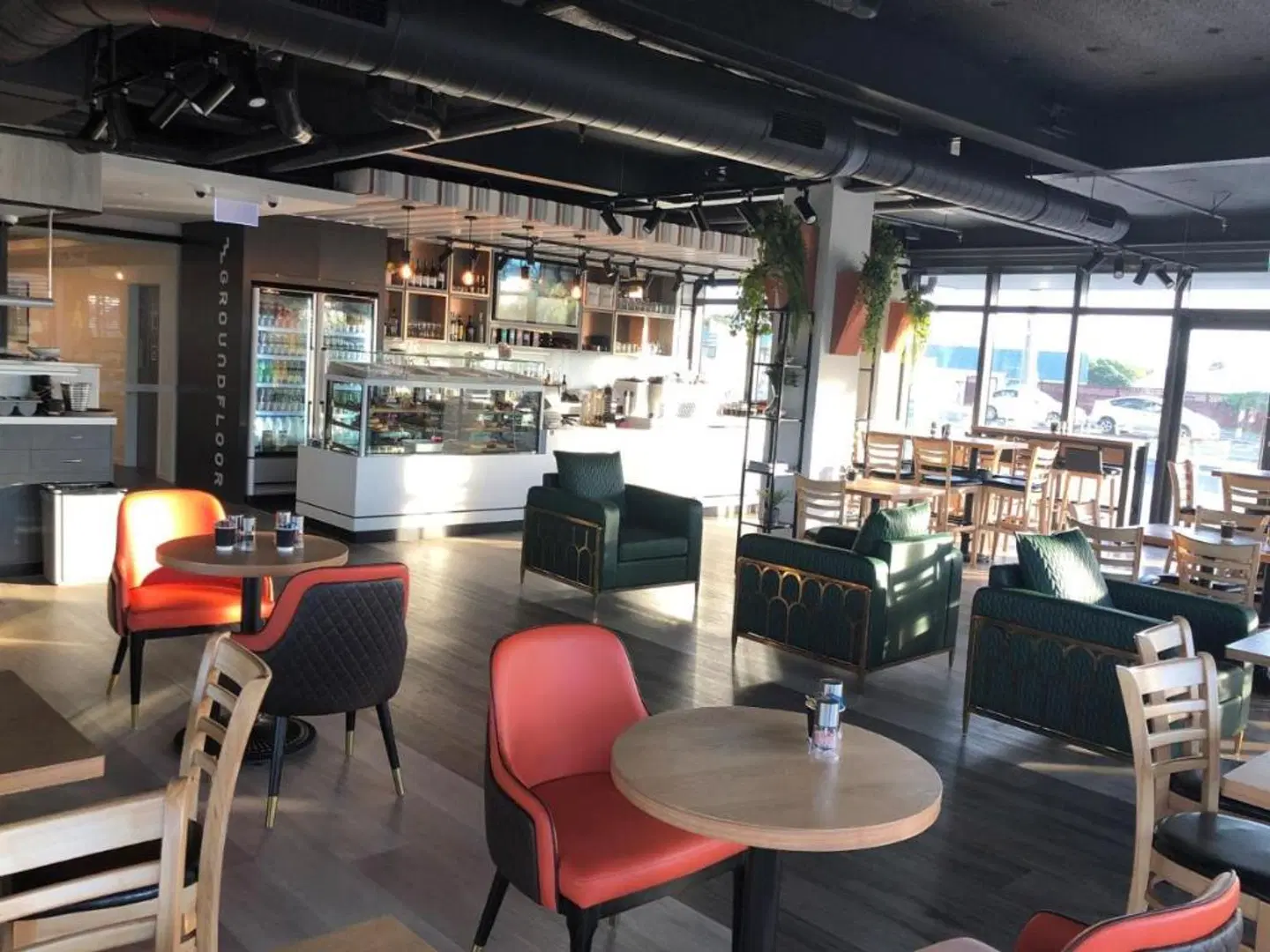 Ramada Suites by Wyndham Auckland Manukau Pacfic Centre Bar