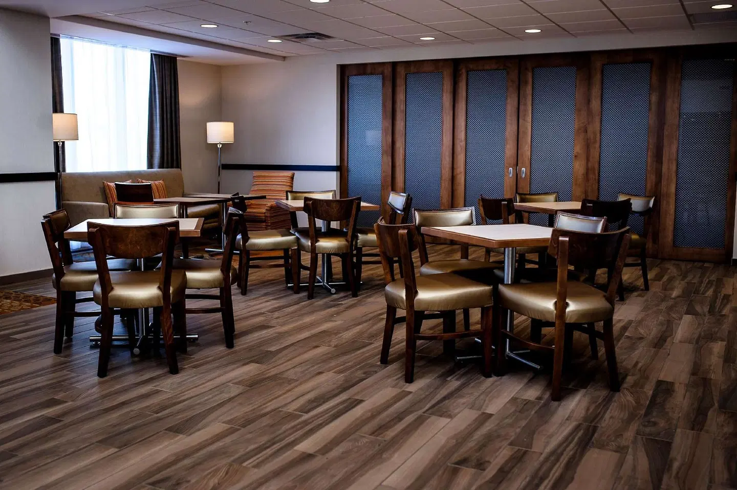 Hampton Inn & Suites by Hilton Truro Konferenz
