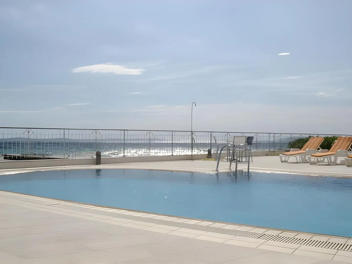 Neva OUTDOOR_POOL