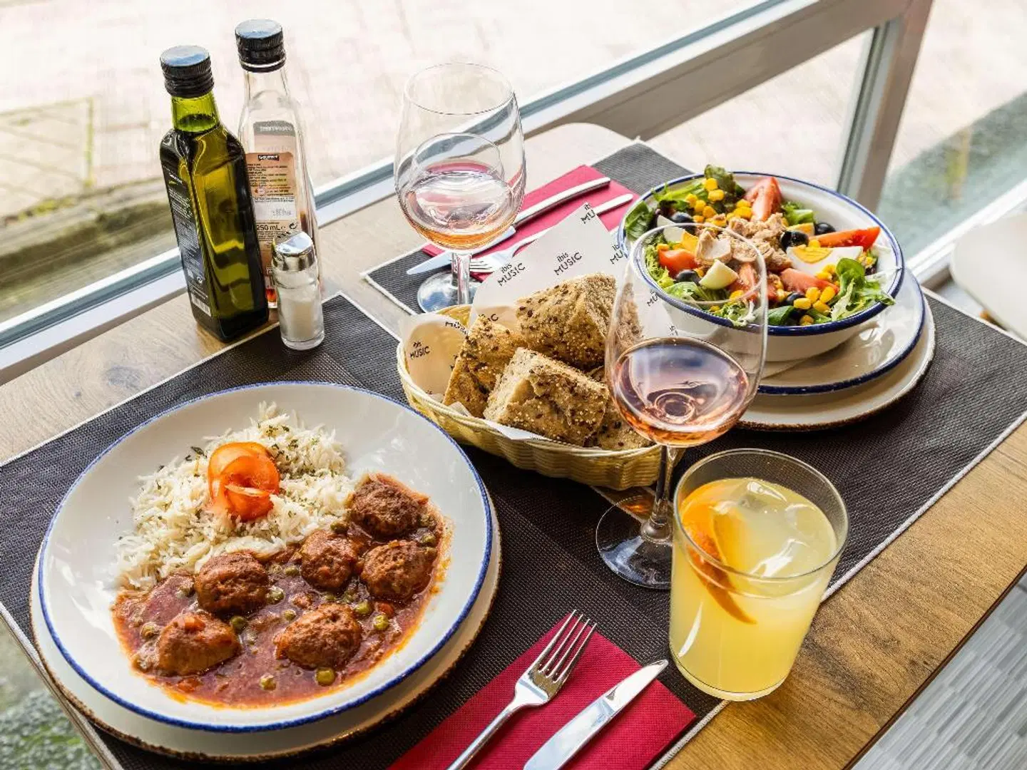 ibis Bilbao Barakaldo Restaurant
