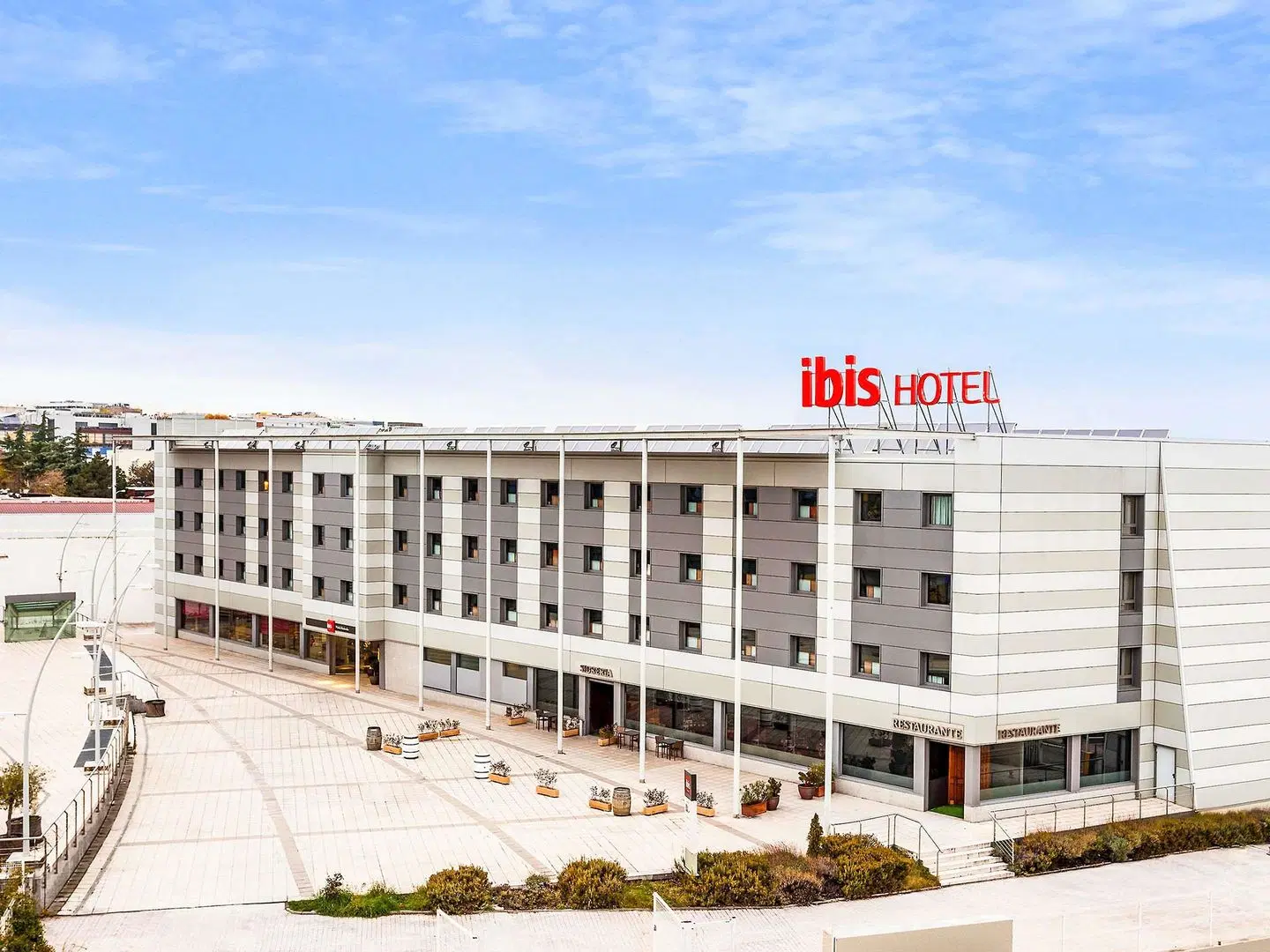 ibis Madrid Alcobendas EXTERIOR