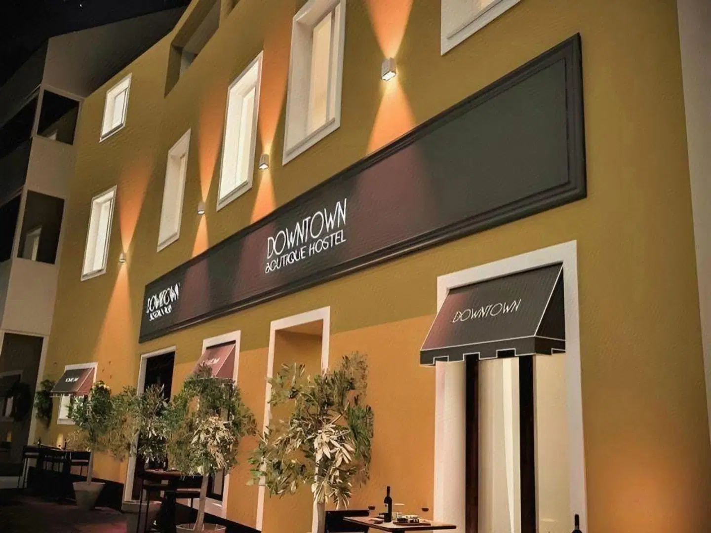 Downtown Boutique Hostel EXTERIOR