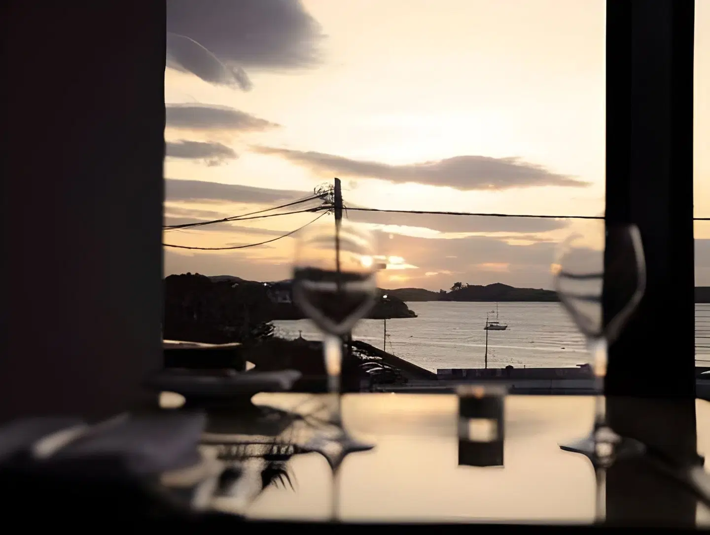 The Waterfront Hotel Strand