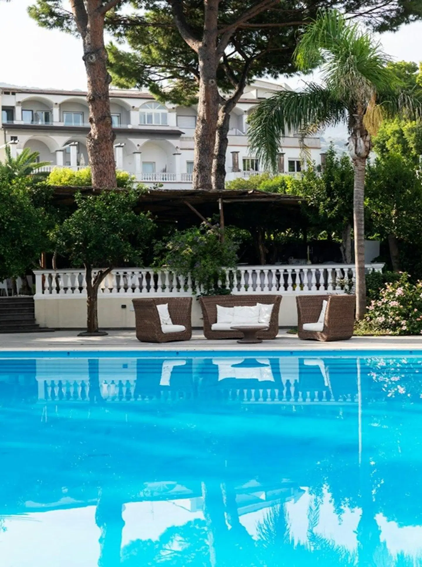 Grand Hotel Cocumella OUTDOOR_POOL