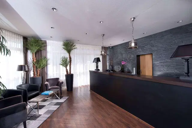 TRYP By Wyndham Luebeck Aquamarin LOUNGE_LOBBY