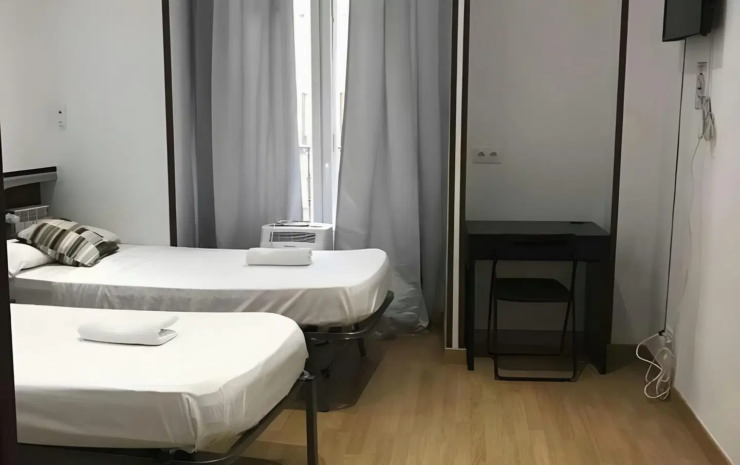 CH Otello Rooms - Madrid ROOM_EXAMPLE