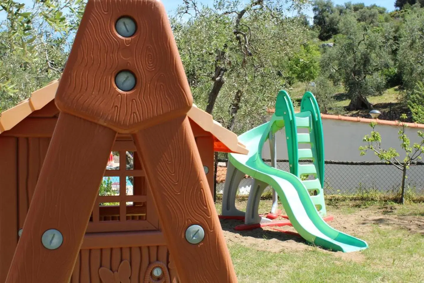 Delle More SPORTS_AND_LEISURE