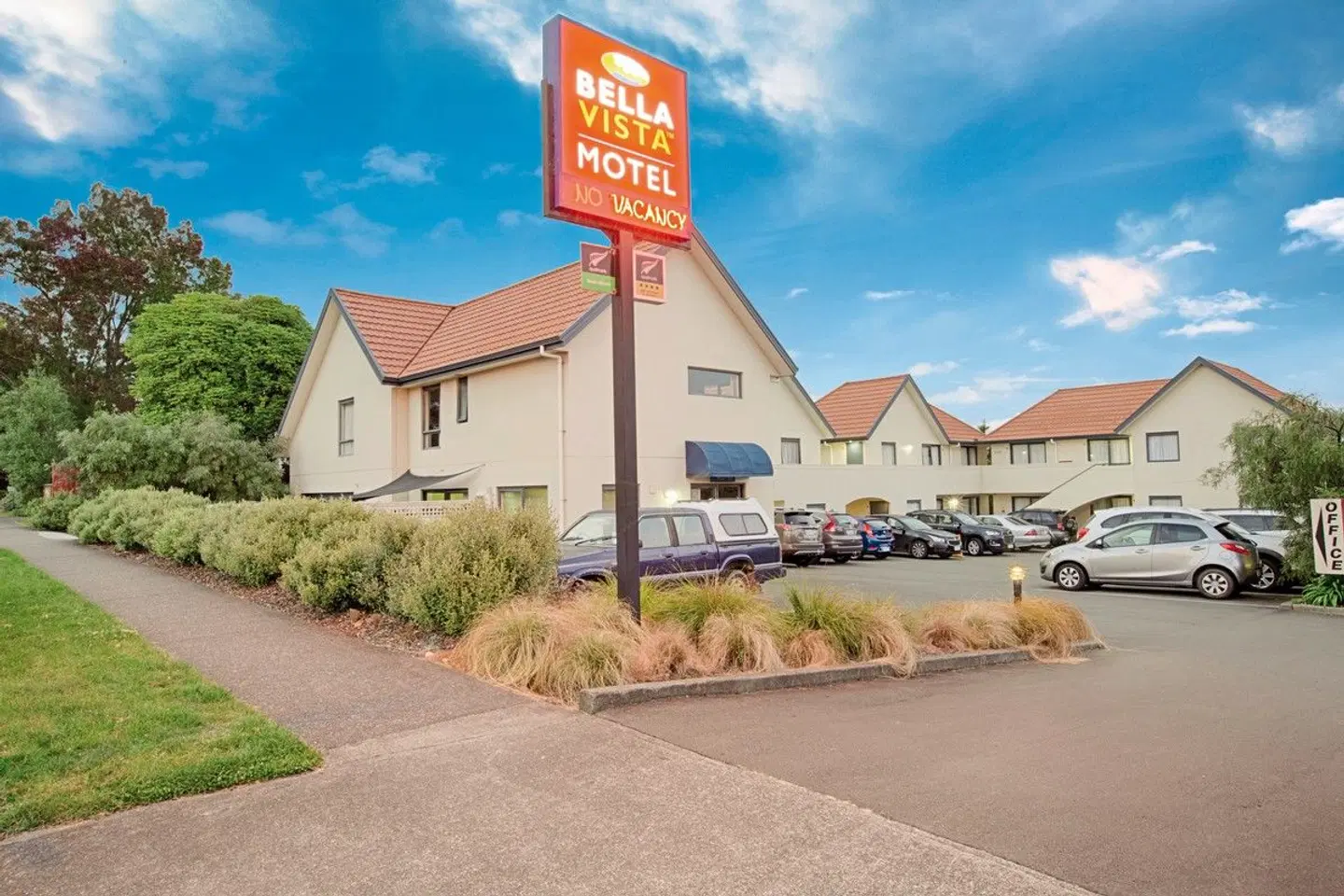 Bella Vista Motel Taupo EXTERIOR