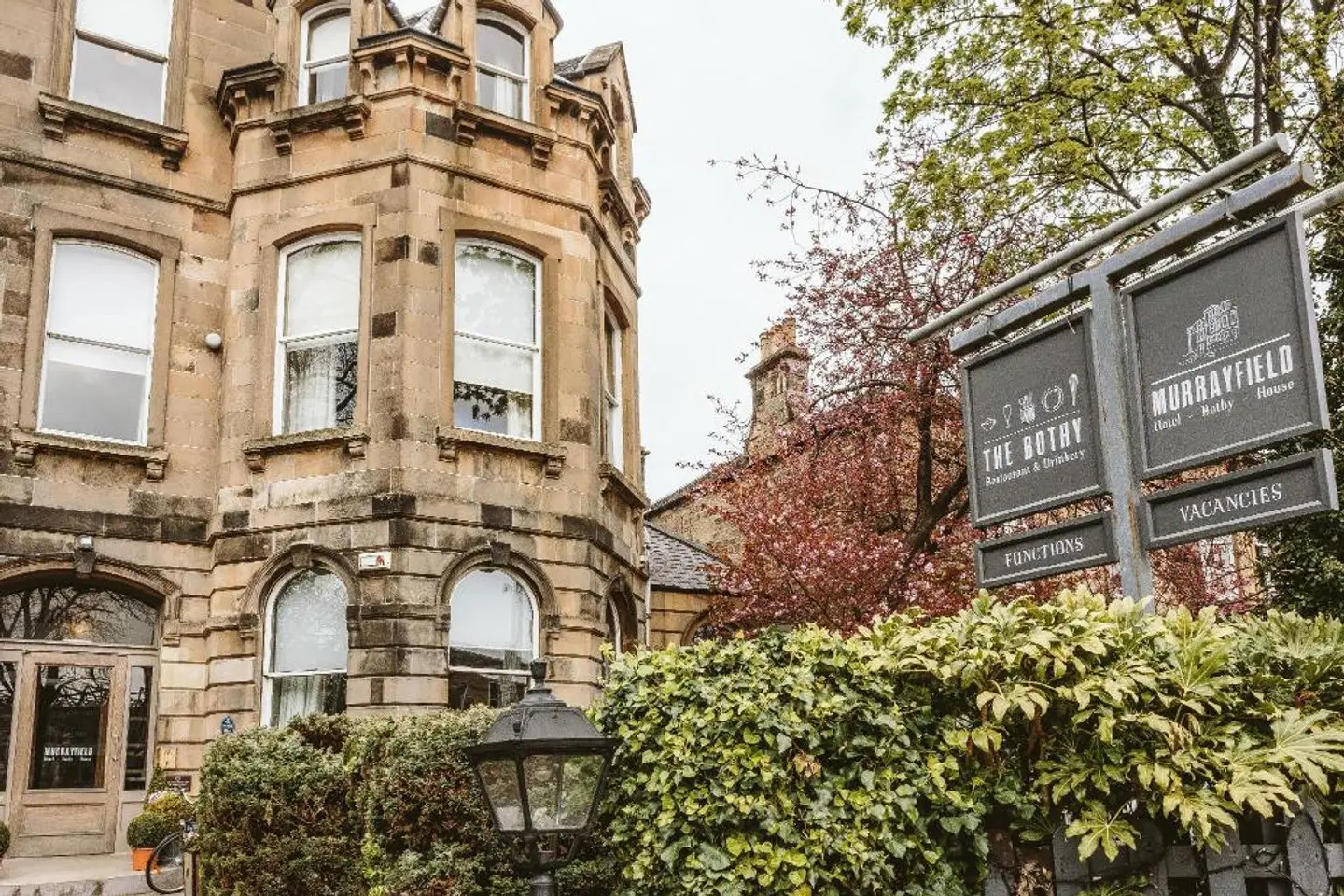 Murrayfield Hotel & Lodge EXTERIOR