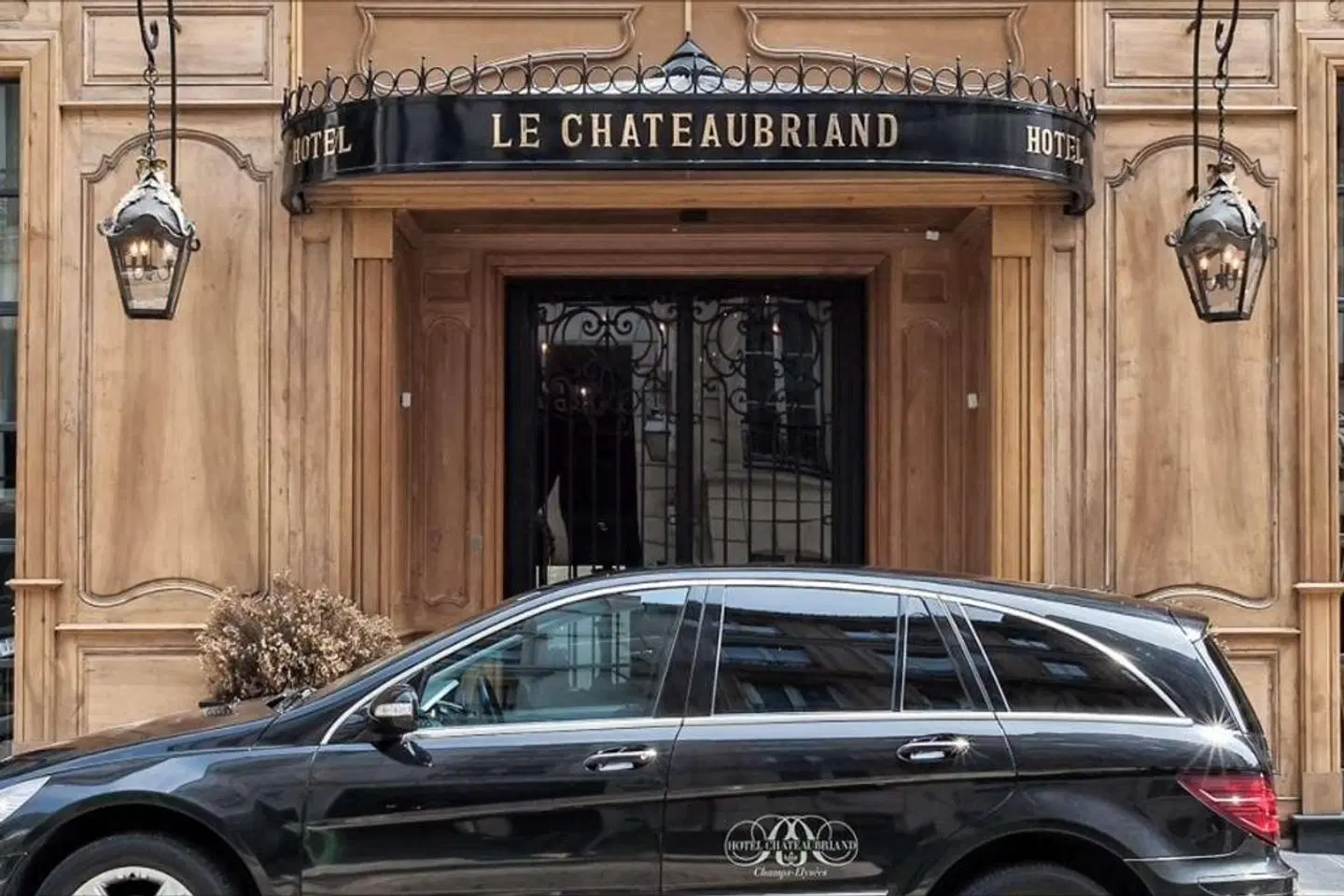 Hotel Chateaubriand EXTERIOR