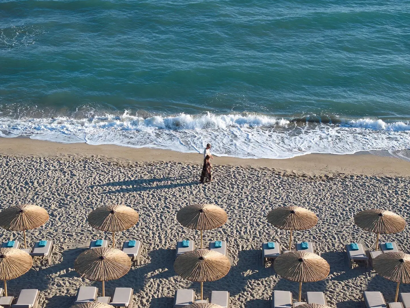Oros Luxury Beach Resort Strand