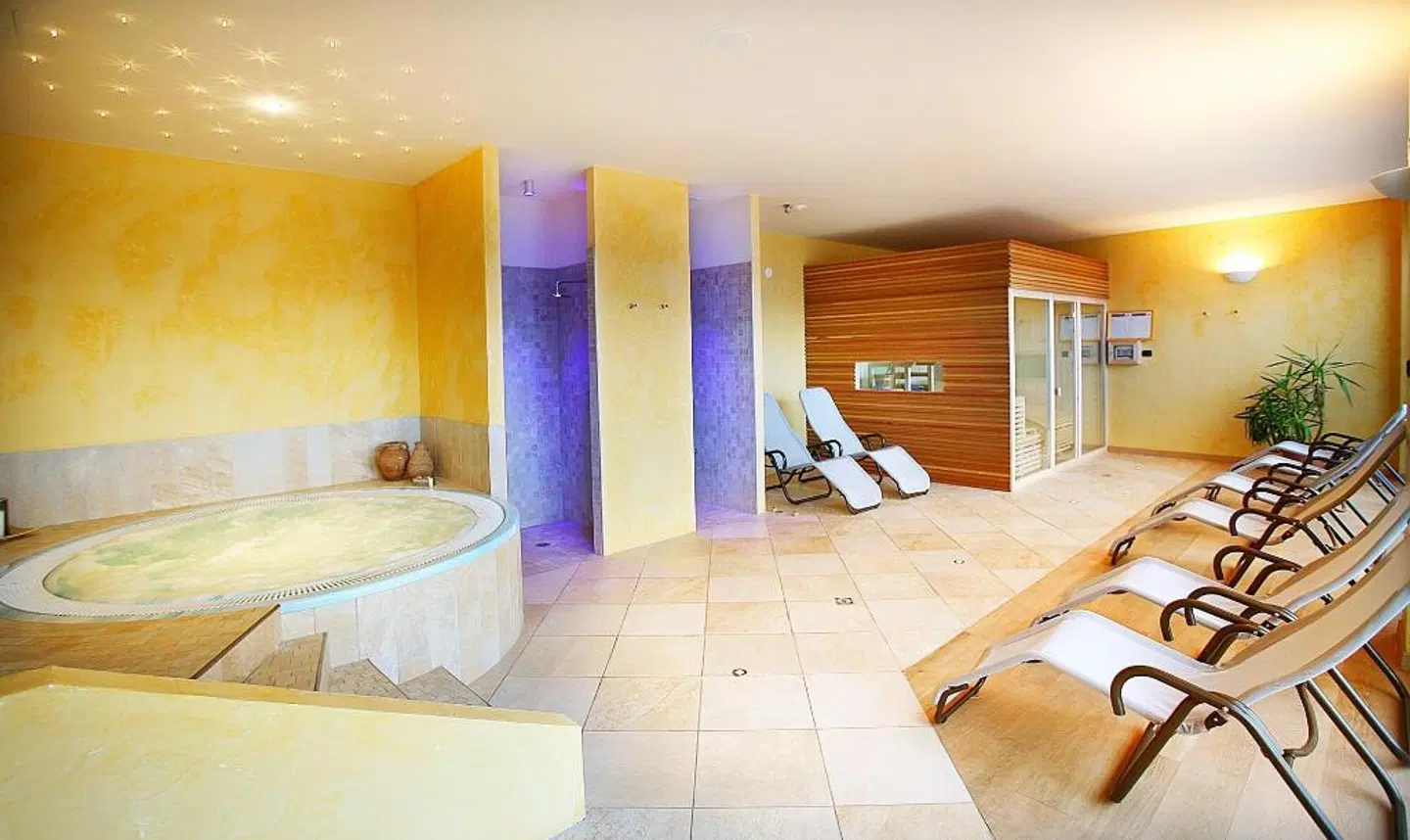 Hotel Capri HEALTH_BEAUTY