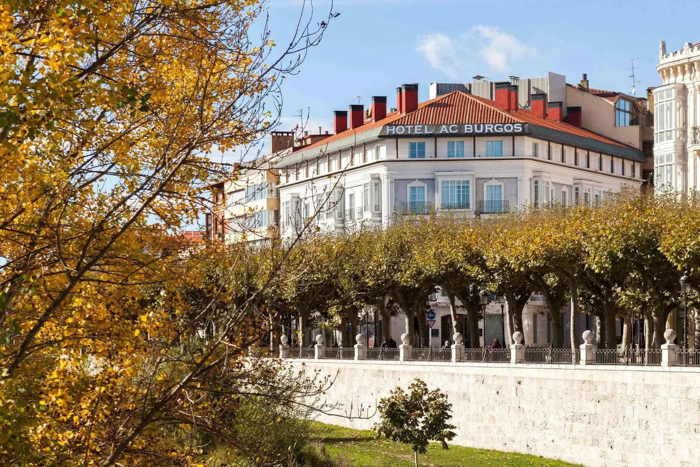 AC Hotel by Marriott Burgos EXTERIOR