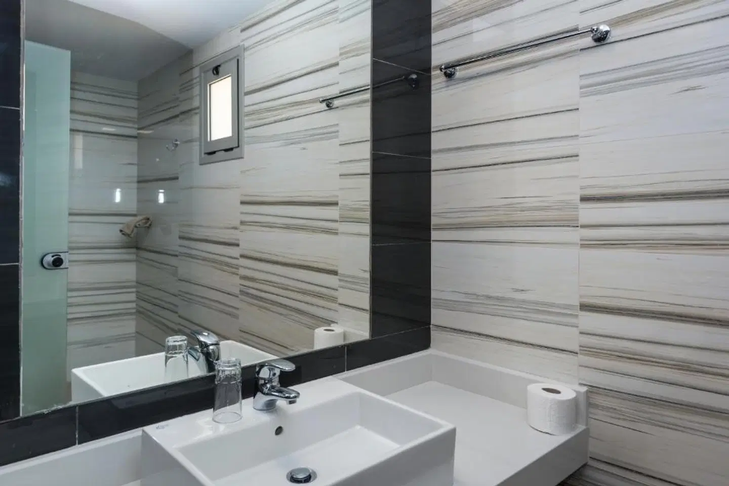 Porto Plazza Hotel Badezimmer