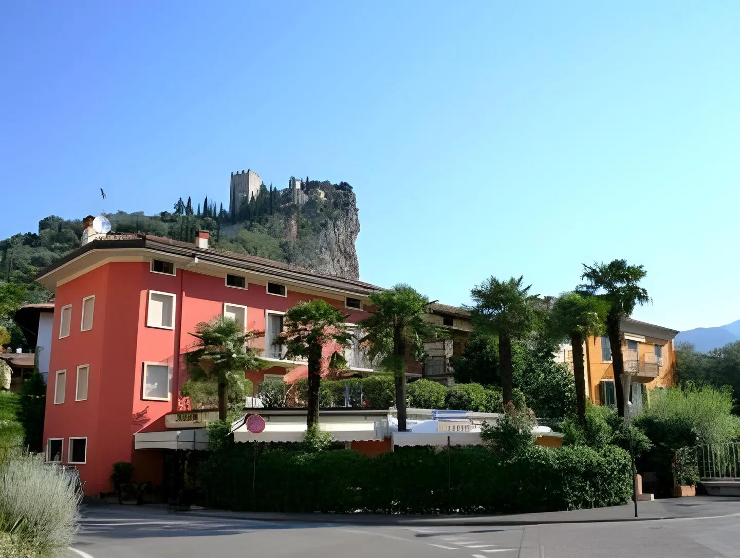Hotel Sole Holiday EXTERIOR