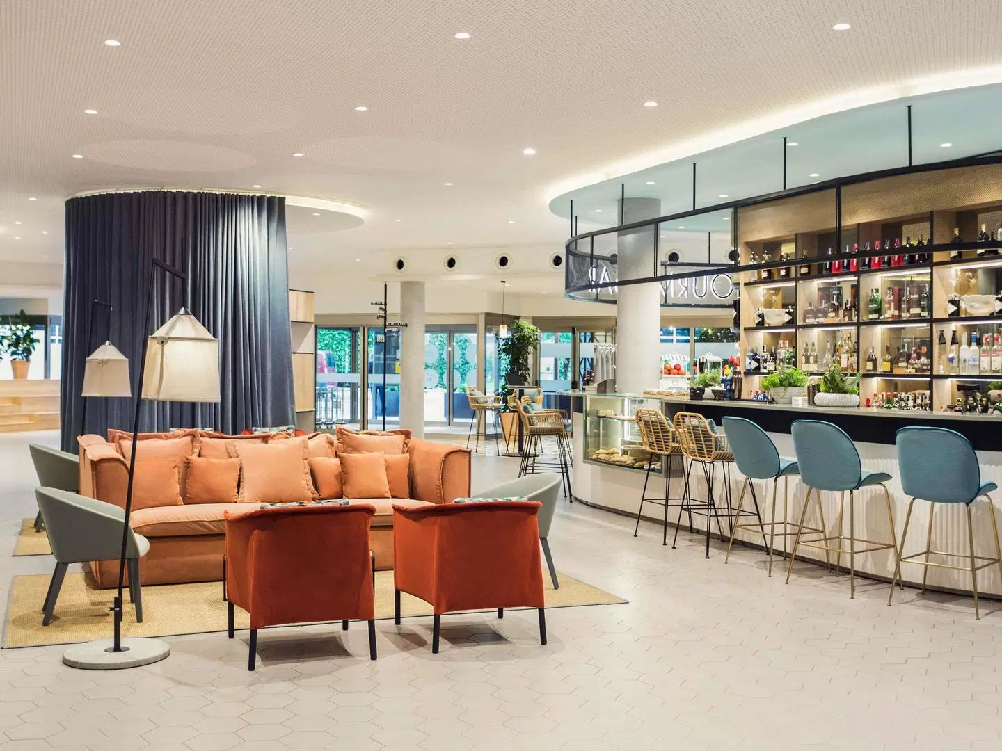 Novotel Madrid Feria and Airport Bar