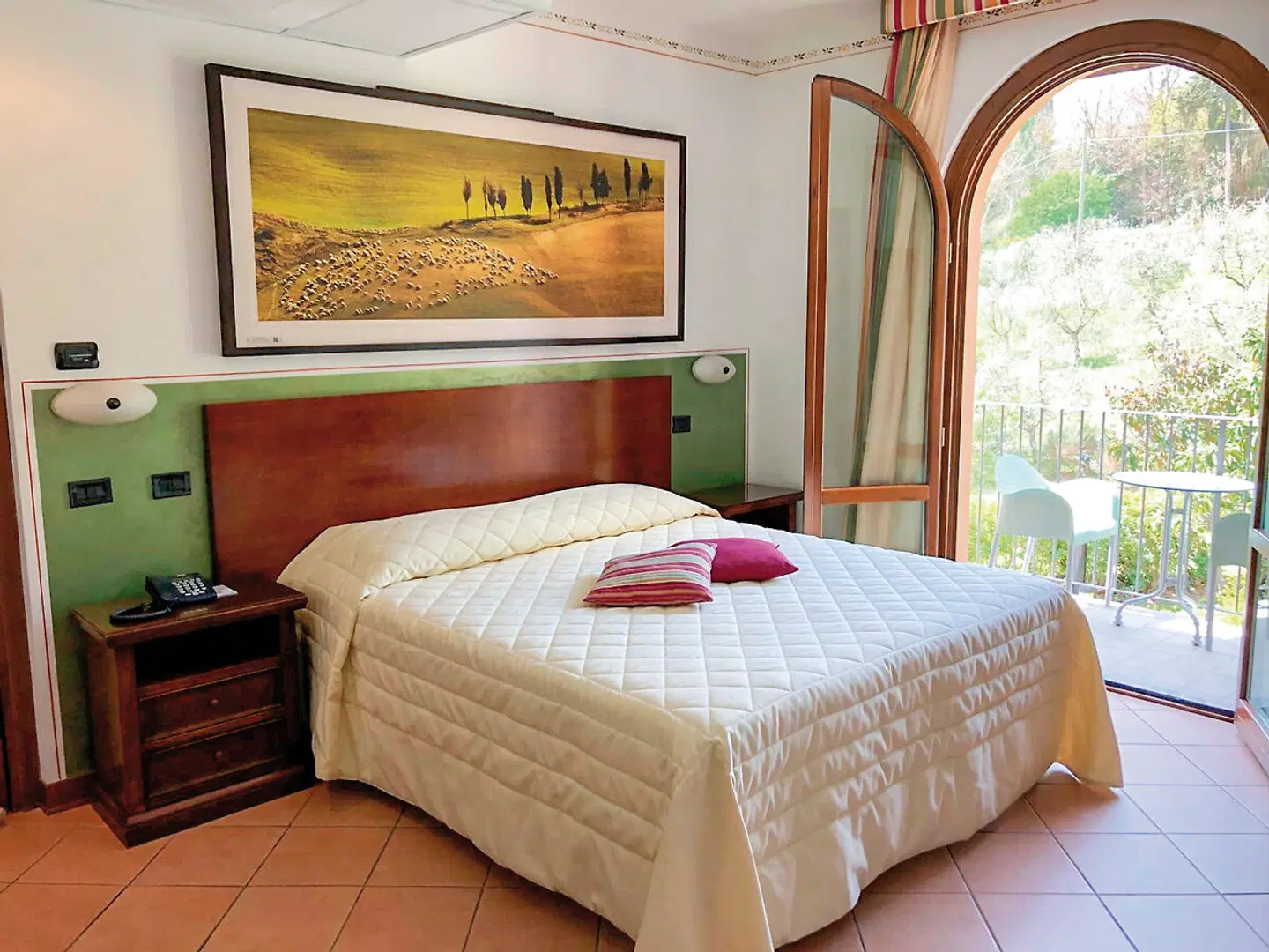 Hotel Sovestro ROOM_EXAMPLE