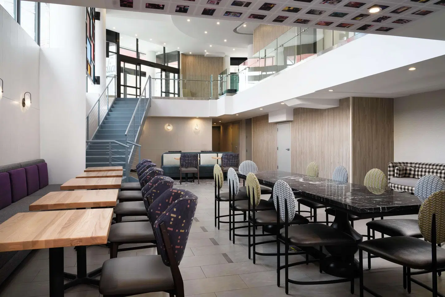 Hampton Inn by Hilton Long Island City New York Bar